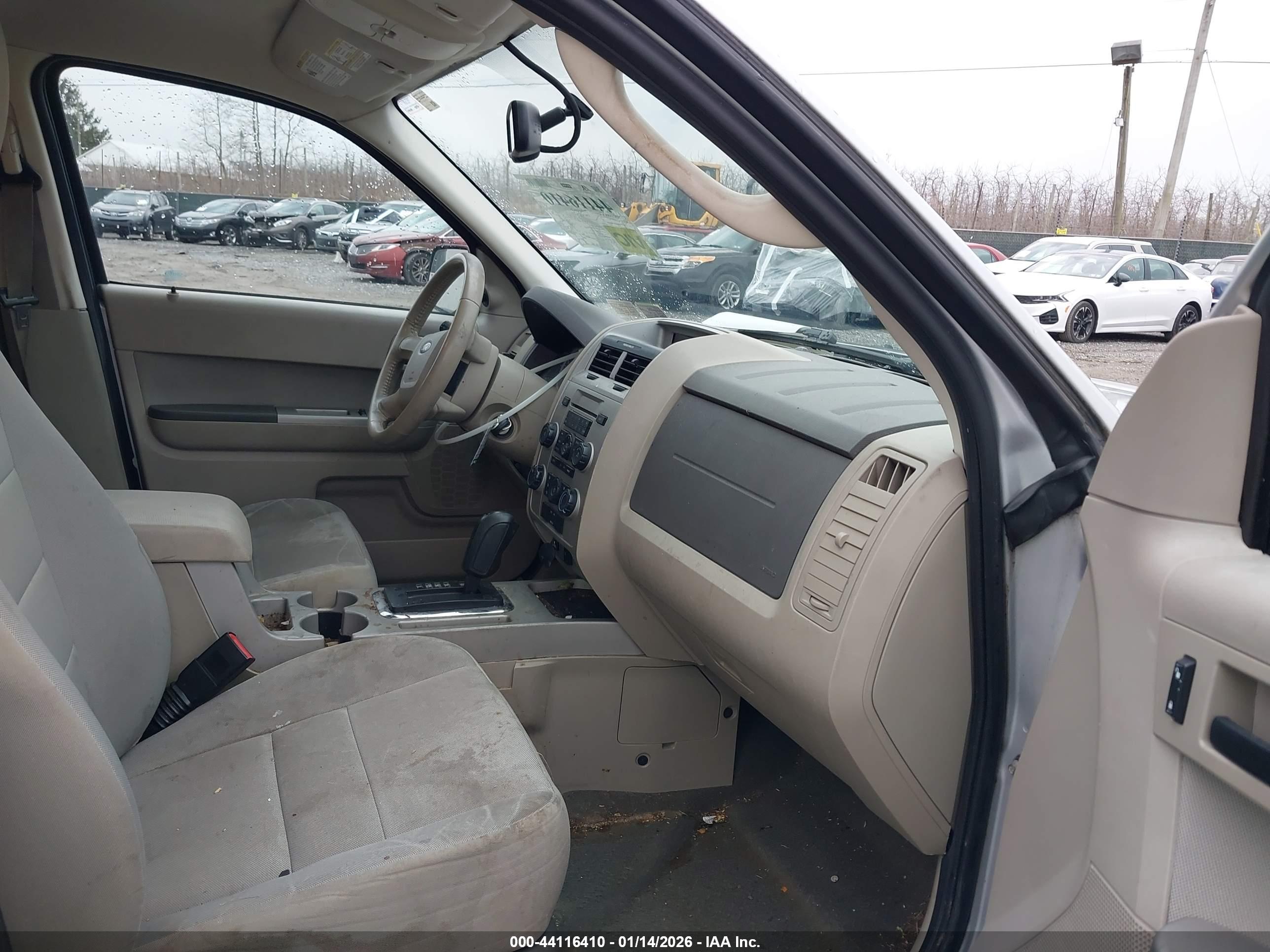 FORD ESCAPE image 5