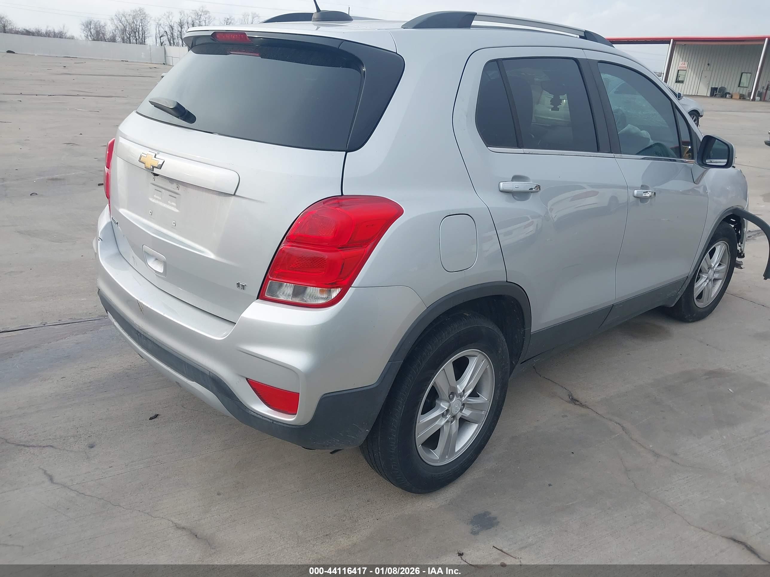 CHEVROLET TRAX image 4