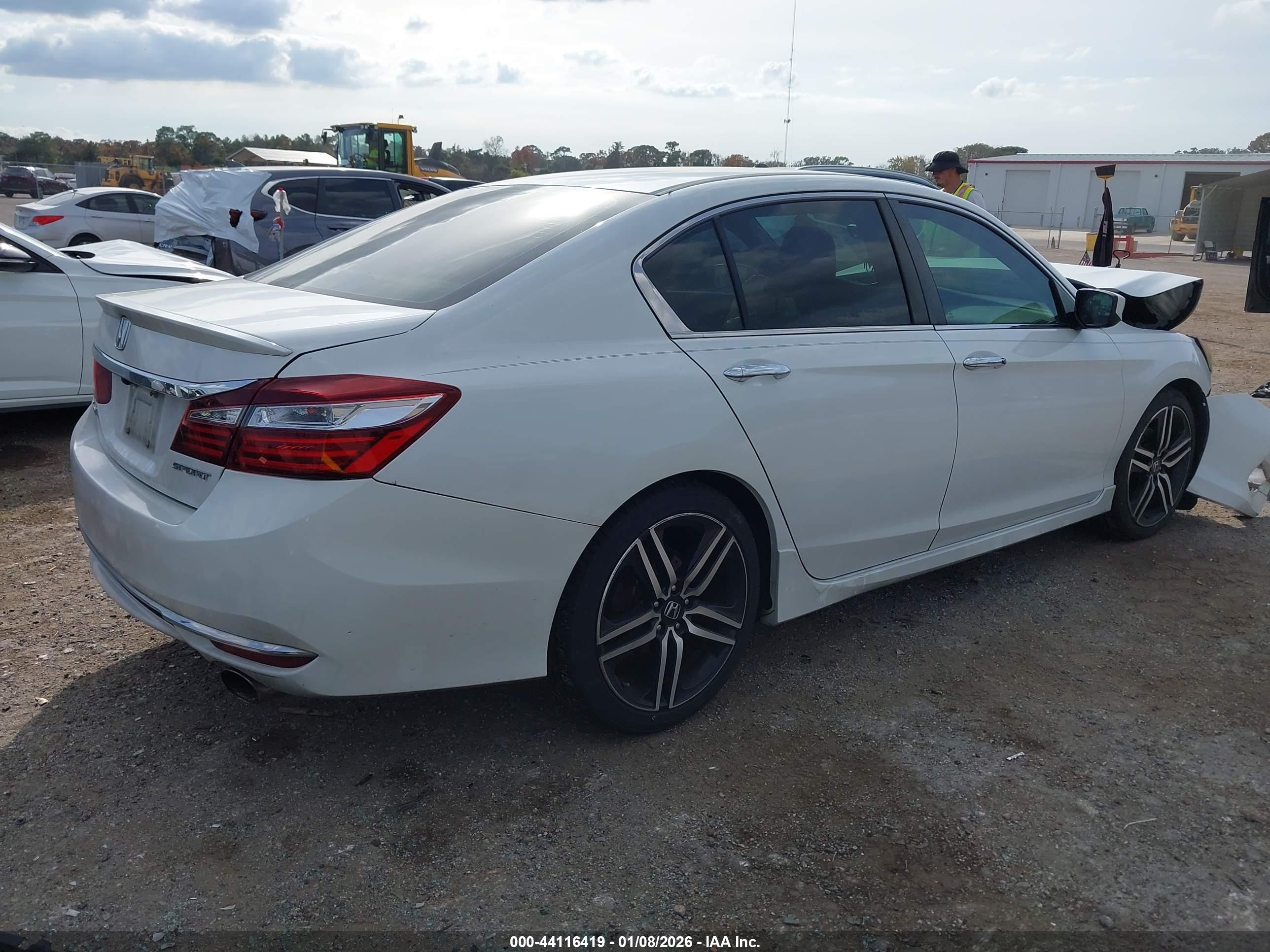 HONDA ACCORD image 4