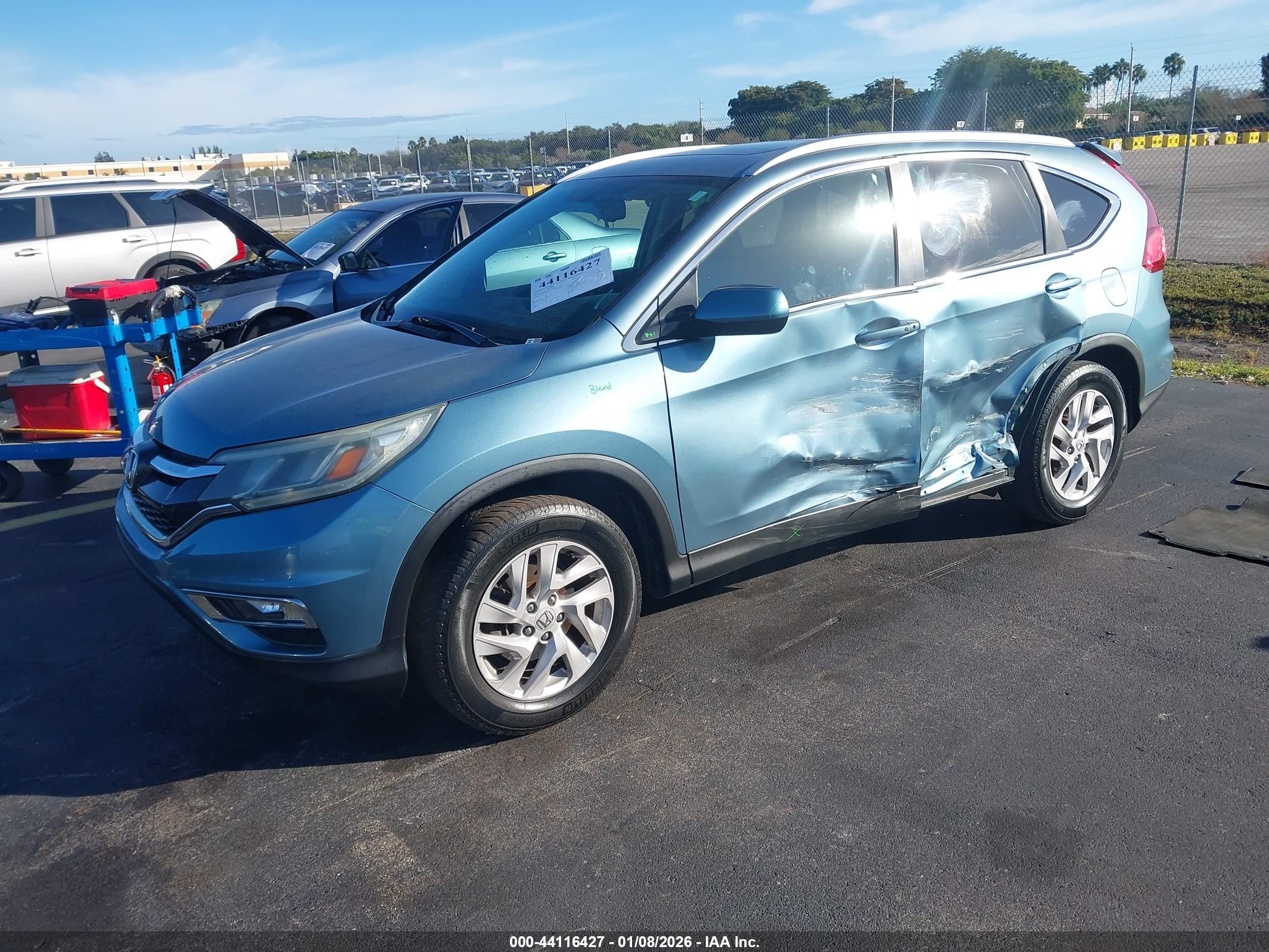 HONDA CR-V image 2