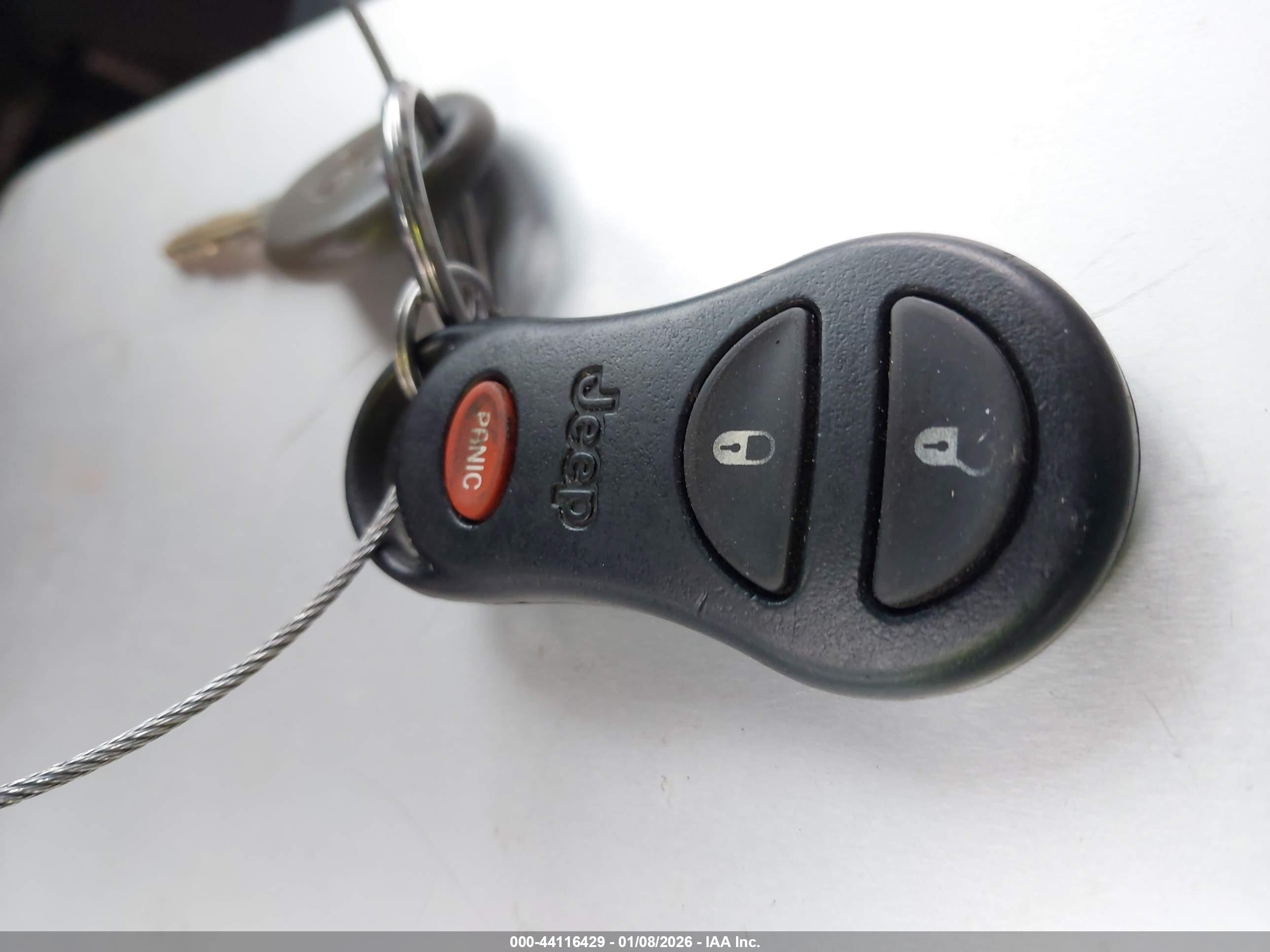 JEEP GRAND image 11