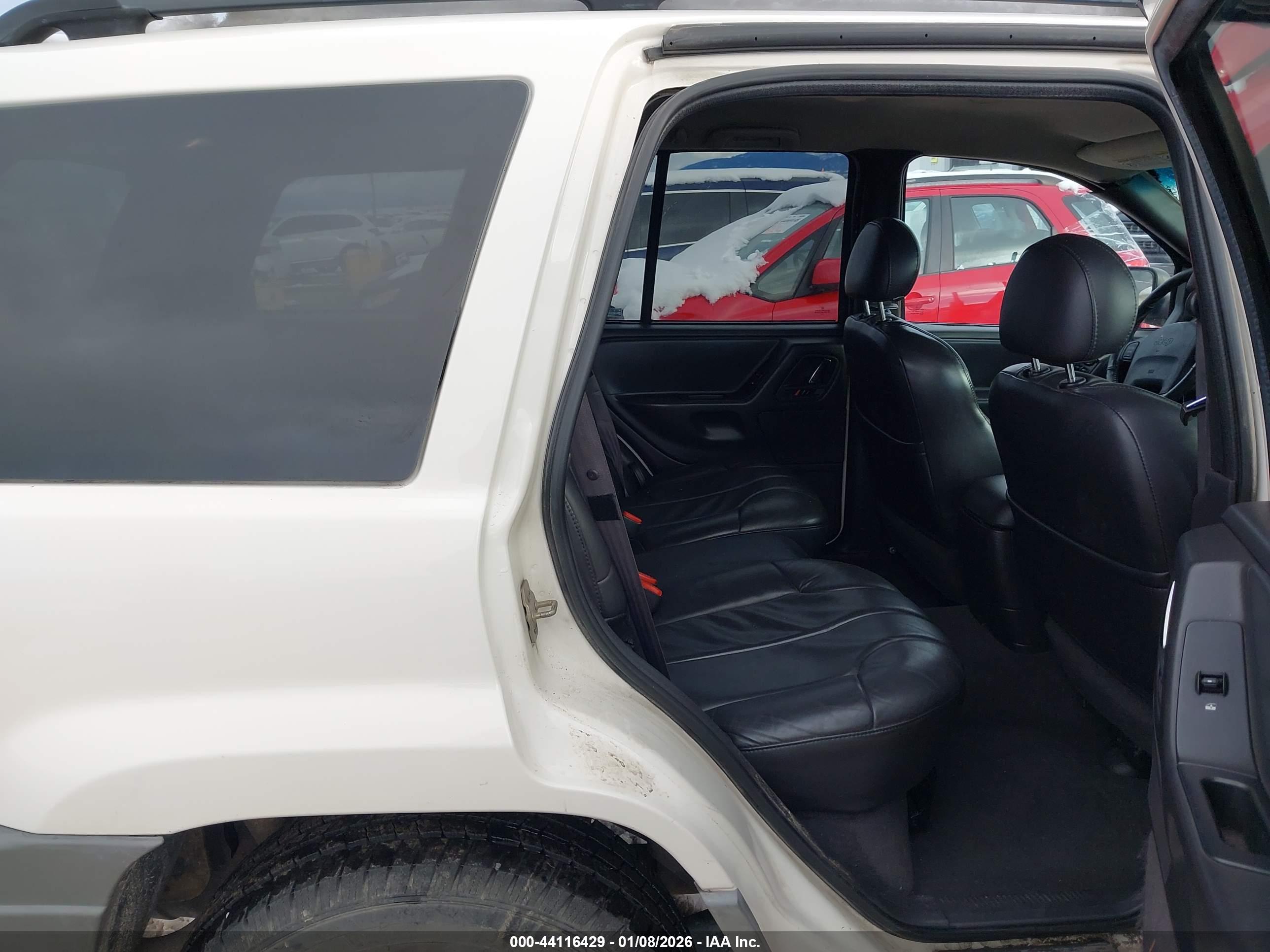 JEEP GRAND image 8