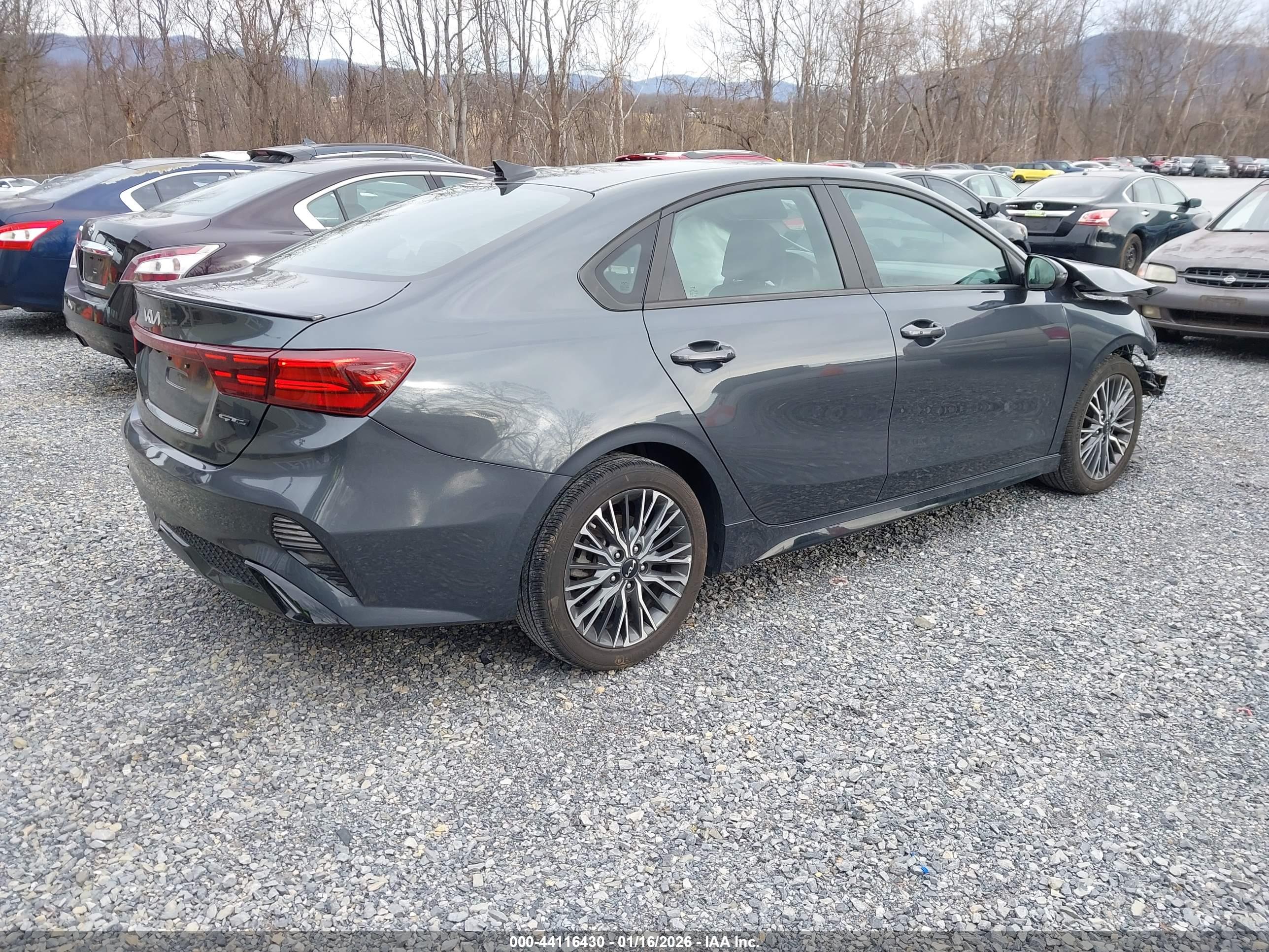 KIA FORTE image 4