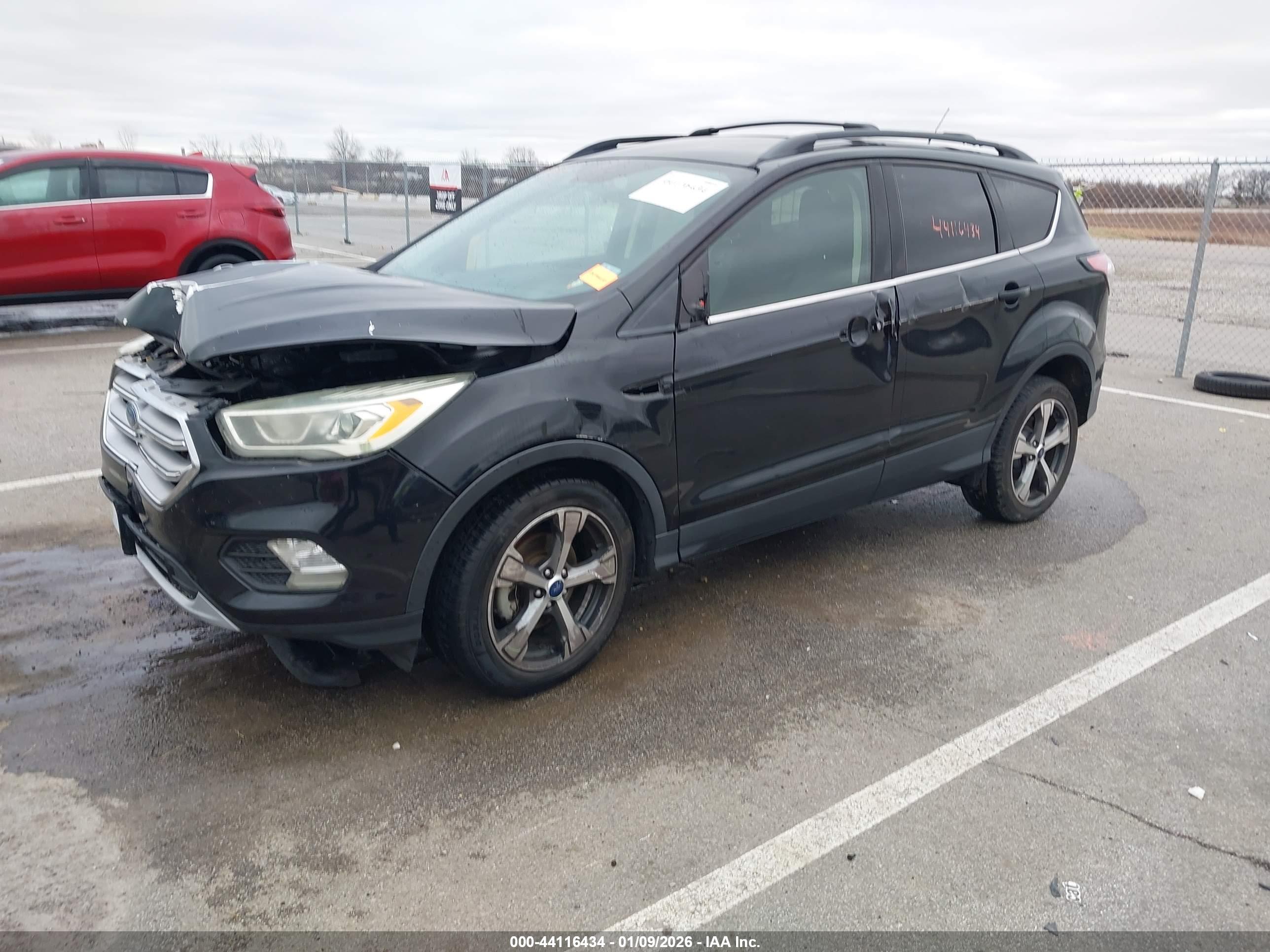 FORD ESCAPE image 2