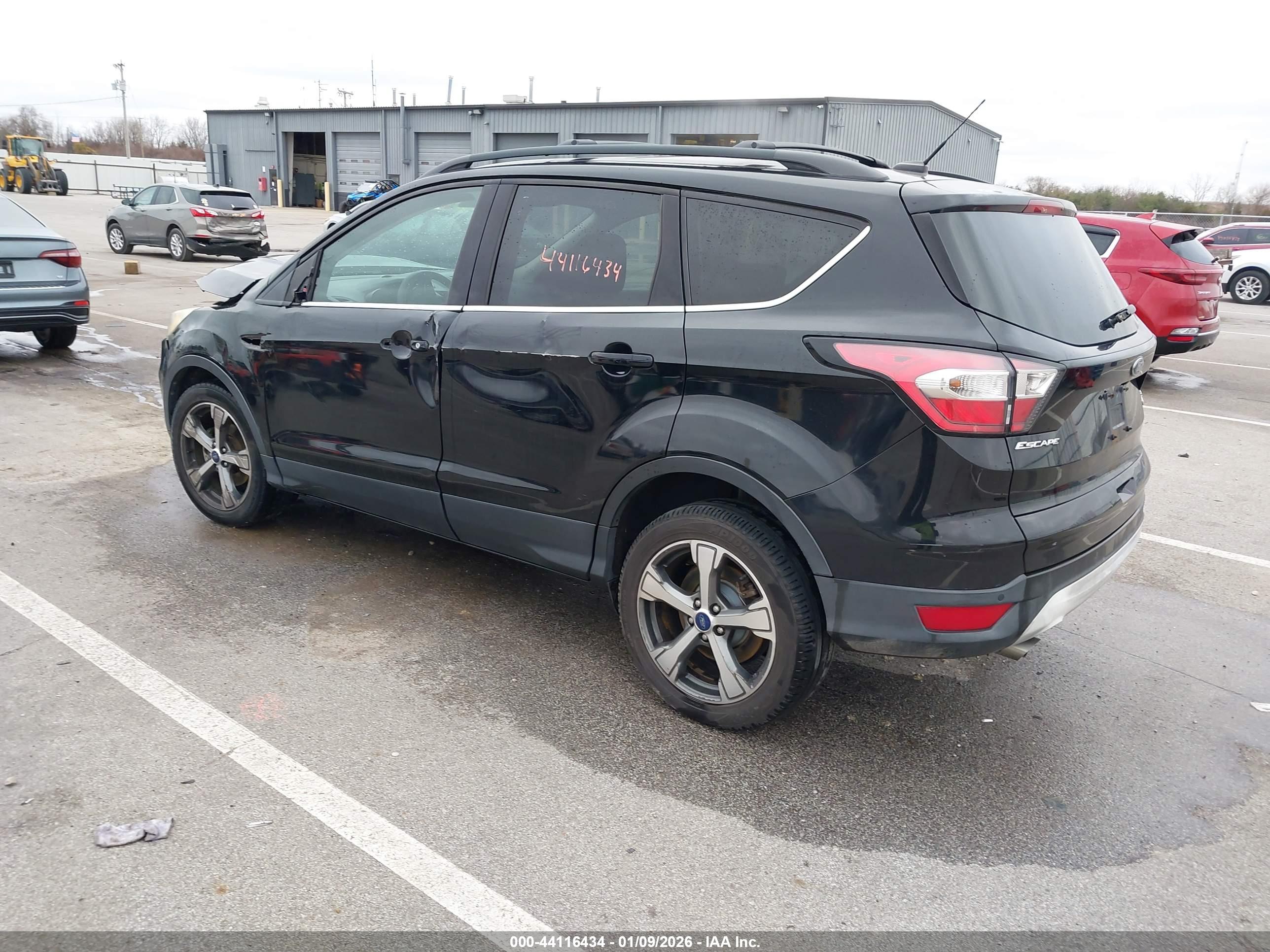 FORD ESCAPE image 3