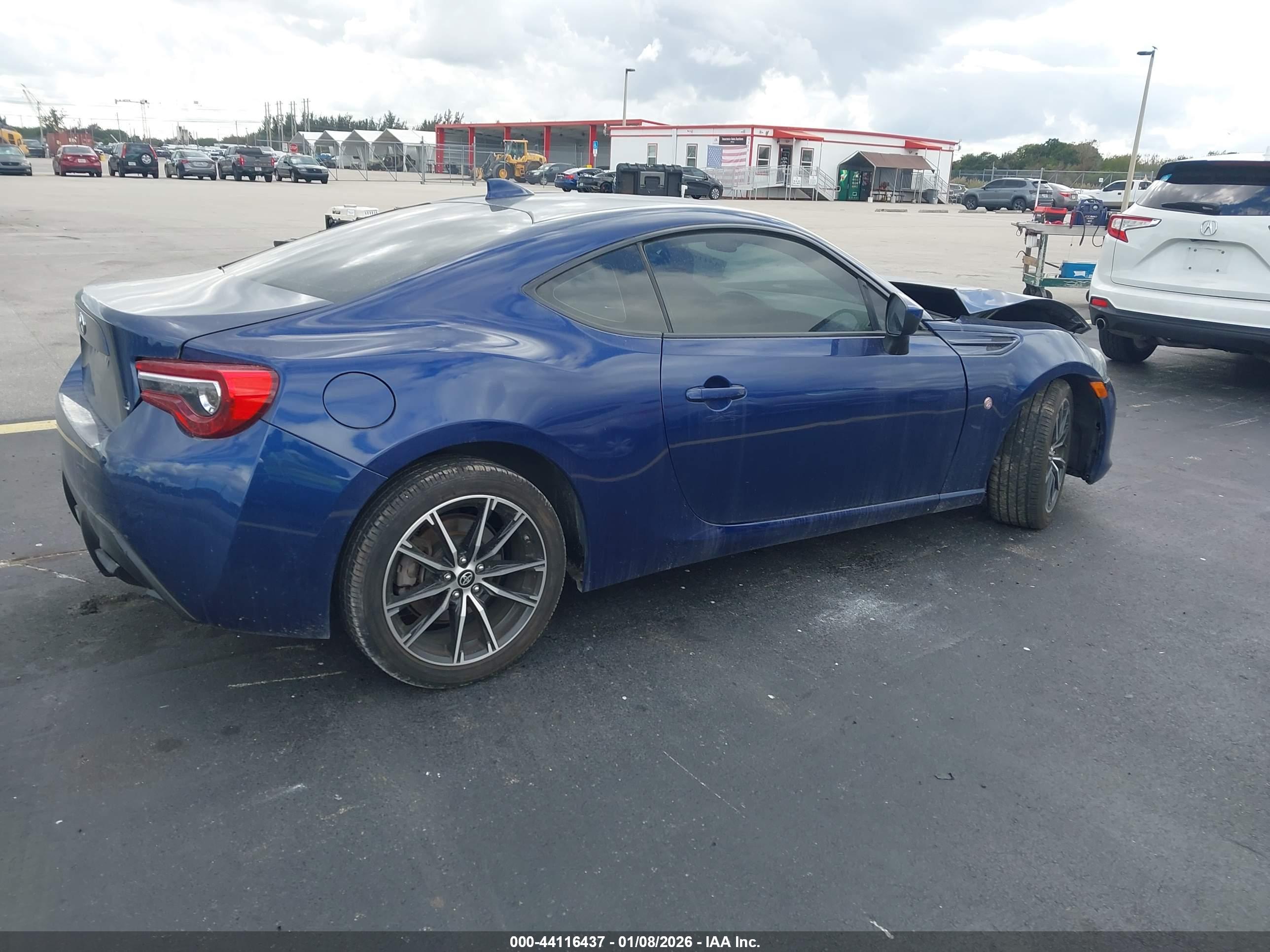 TOYOTA 86 image 4