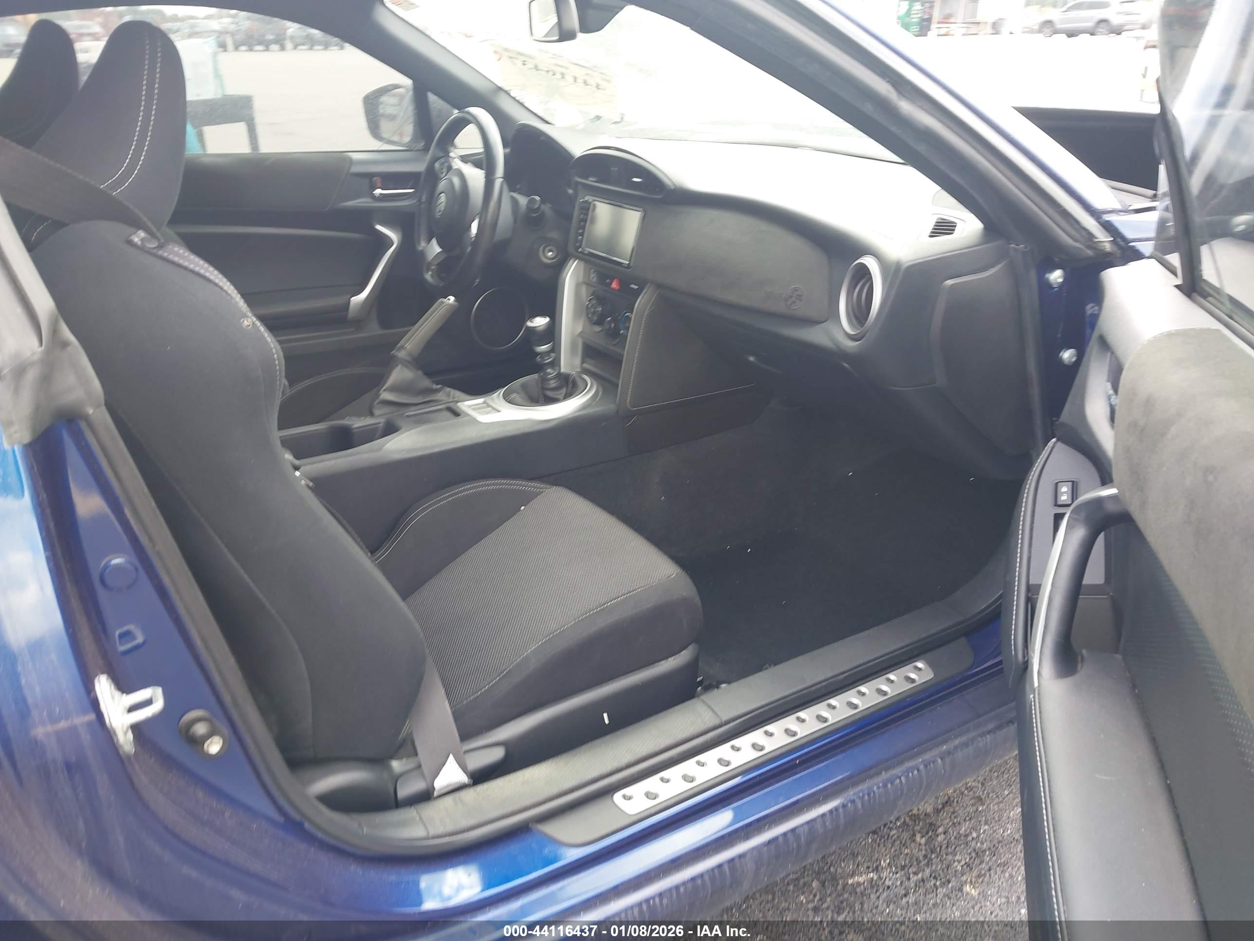 TOYOTA 86 image 5