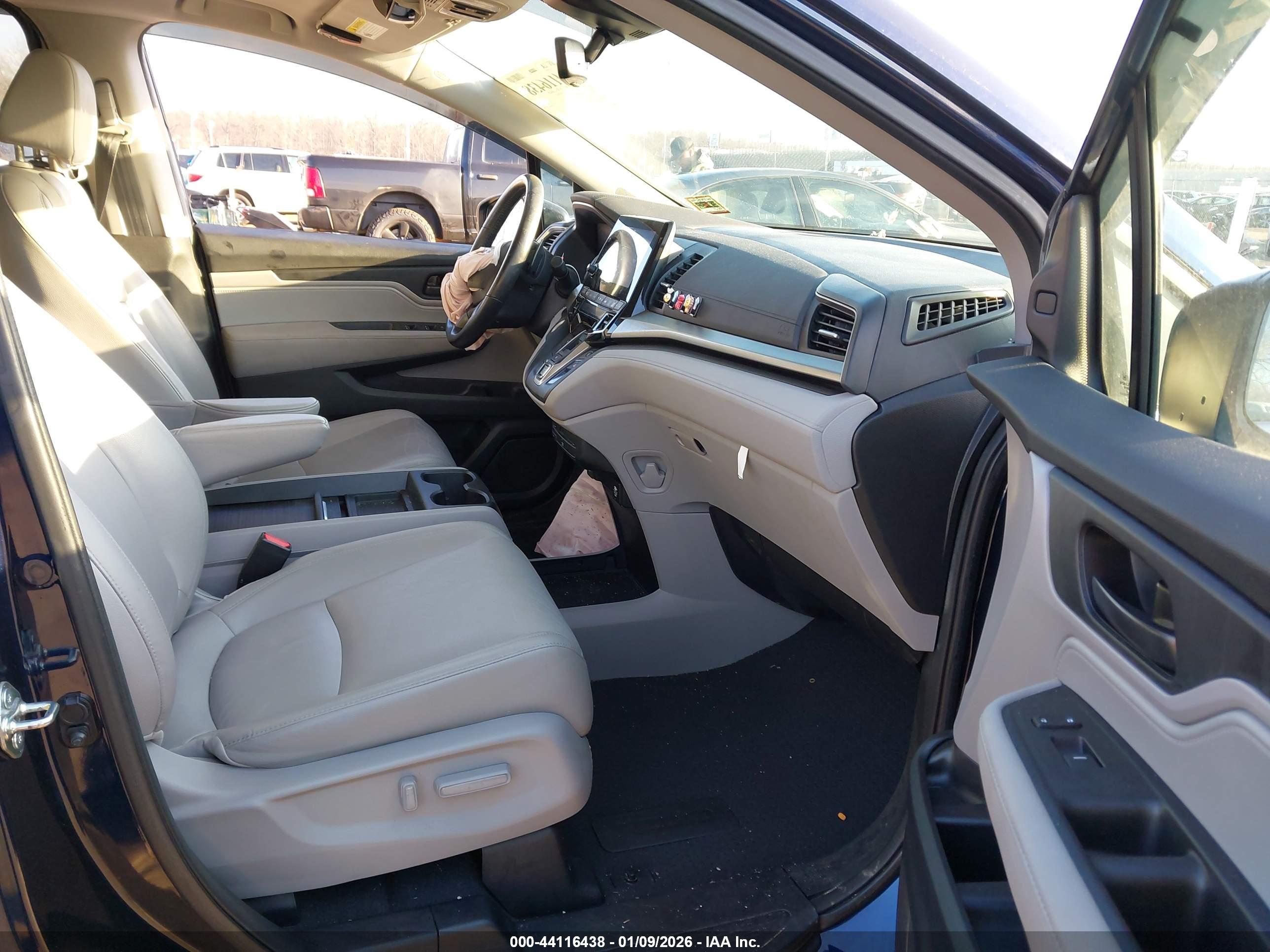 HONDA ODYSSEY image 5