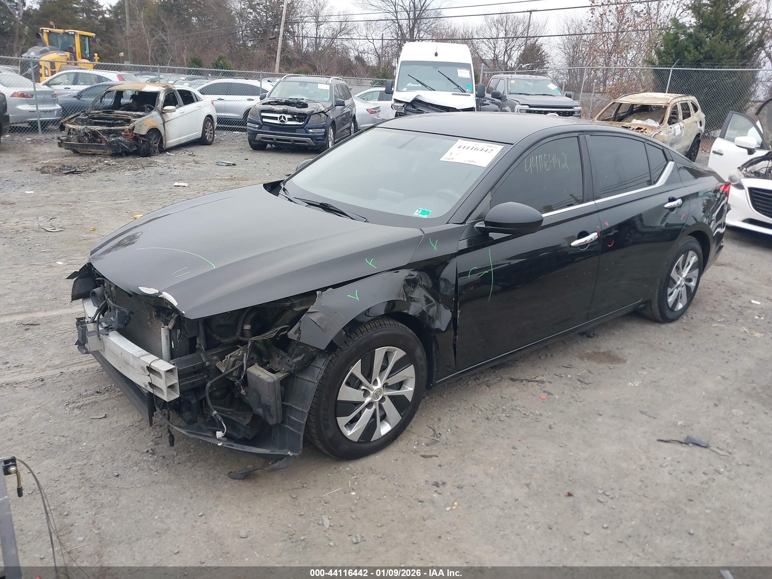 NISSAN ALTIMA image 2