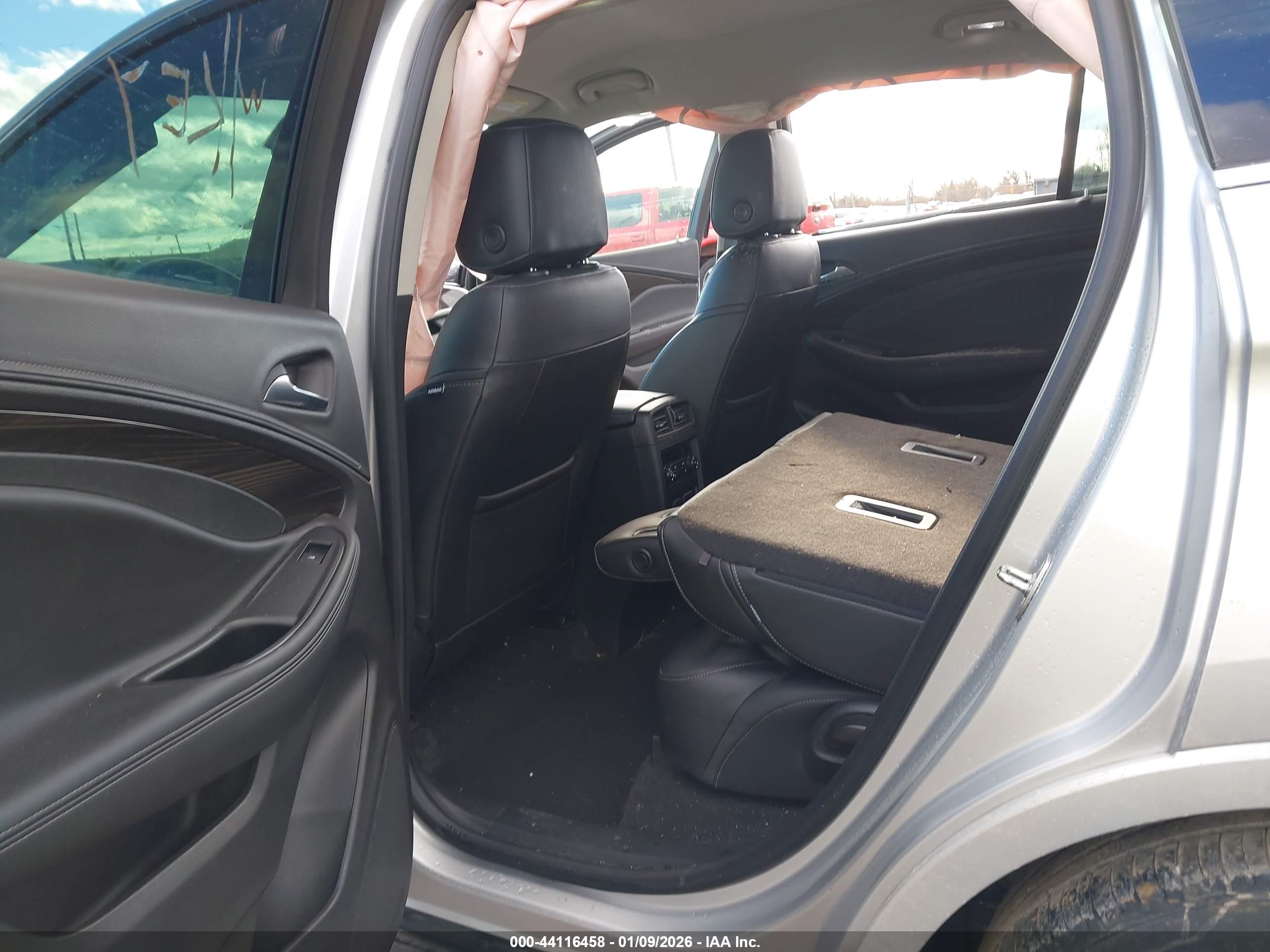 BUICK ENVISION image 8