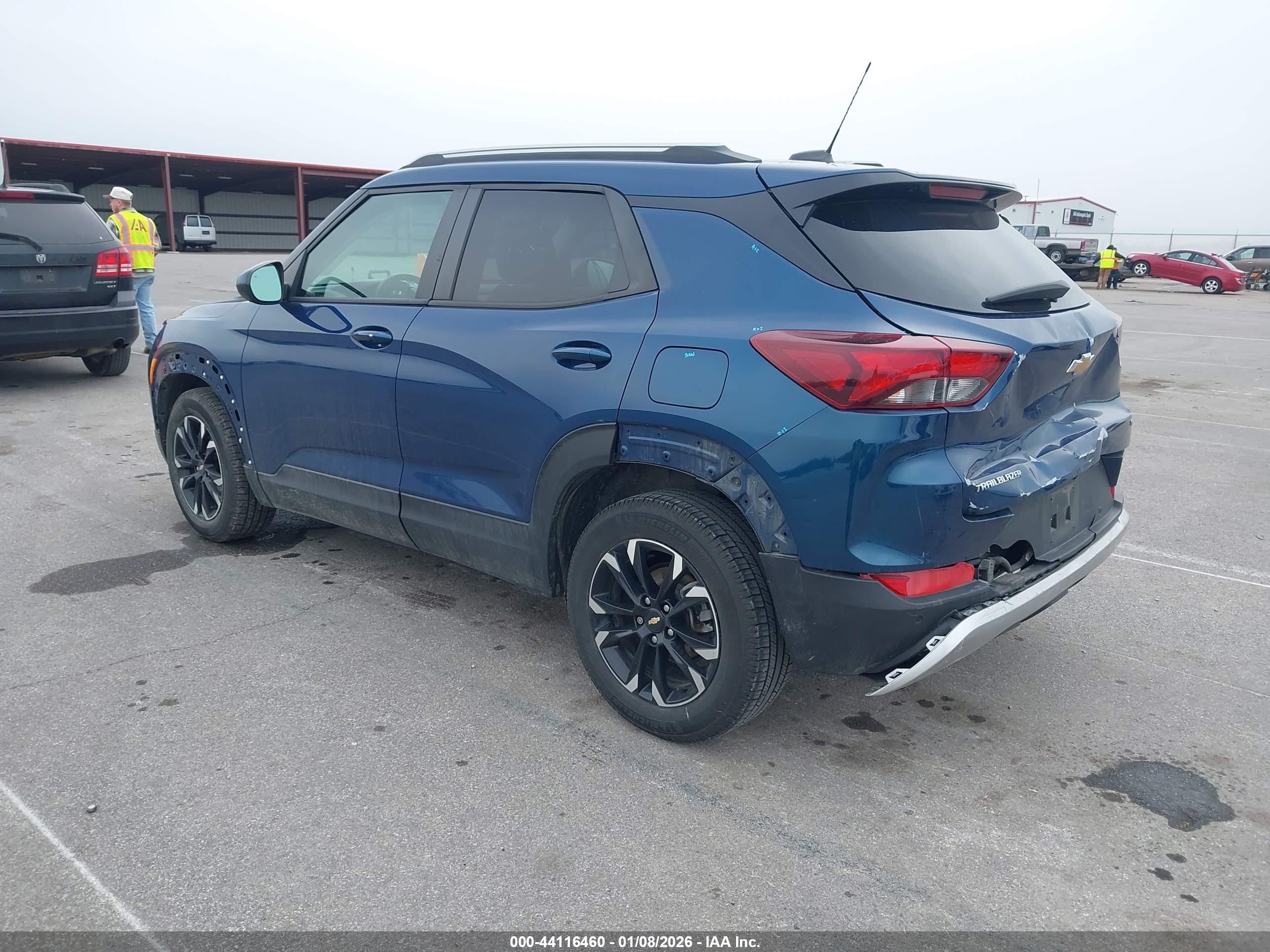 CHEVROLET TRAILBLAZER image 3