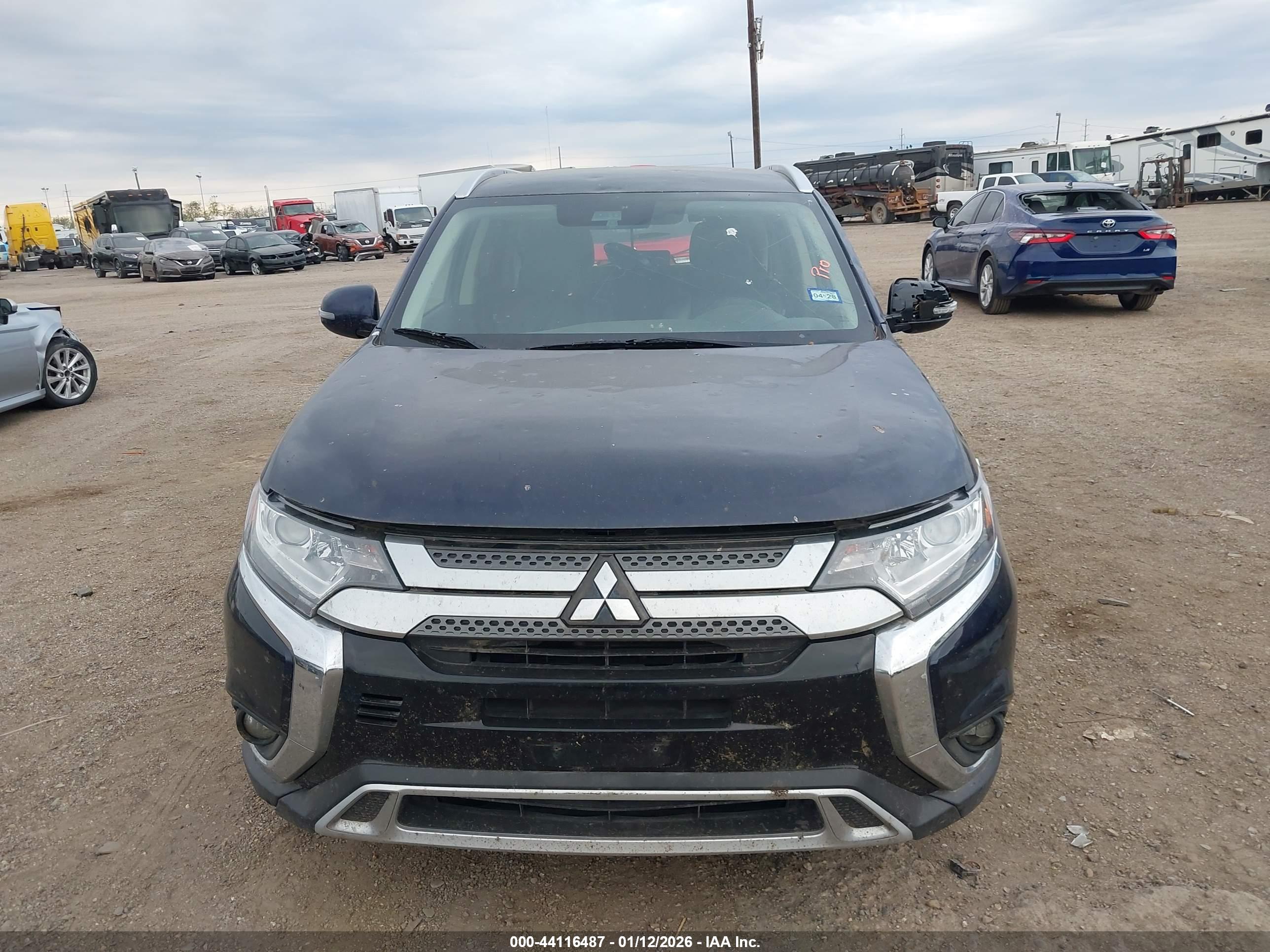 MITSUBISHI OUTLANDER image 6