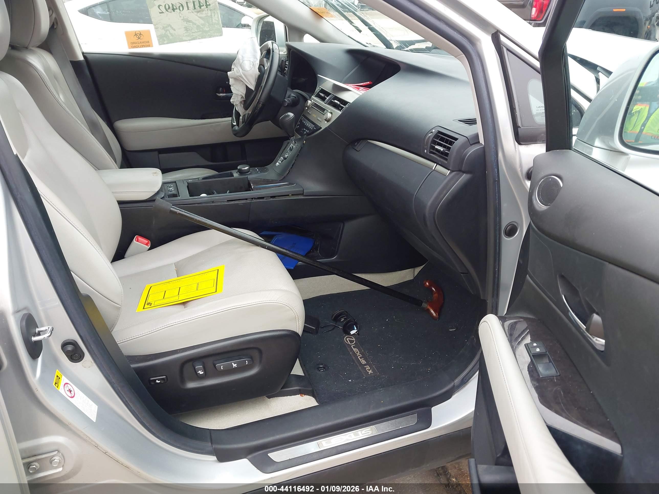 LEXUS RX image 5