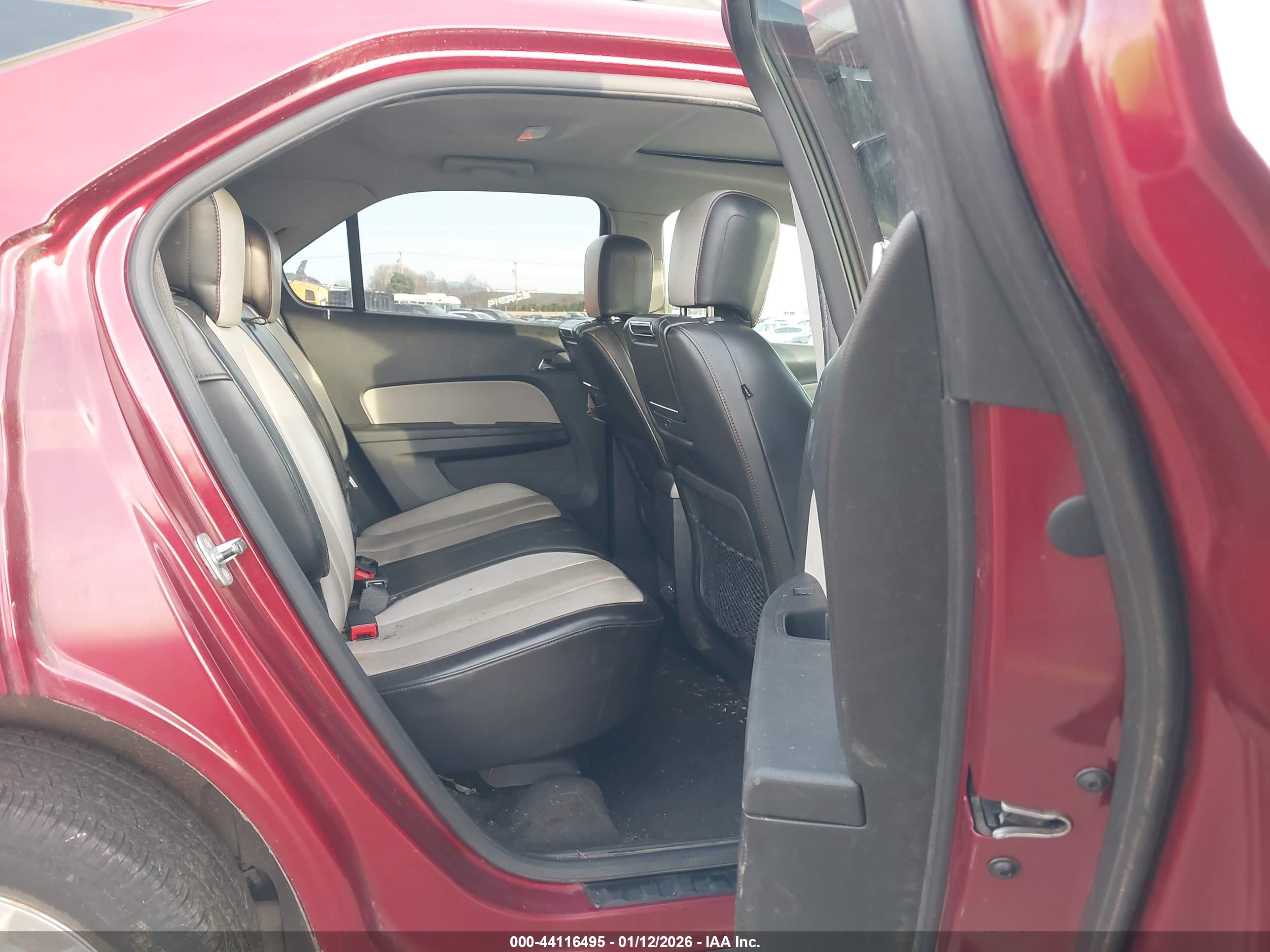 CHEVROLET EQUINOX image 8
