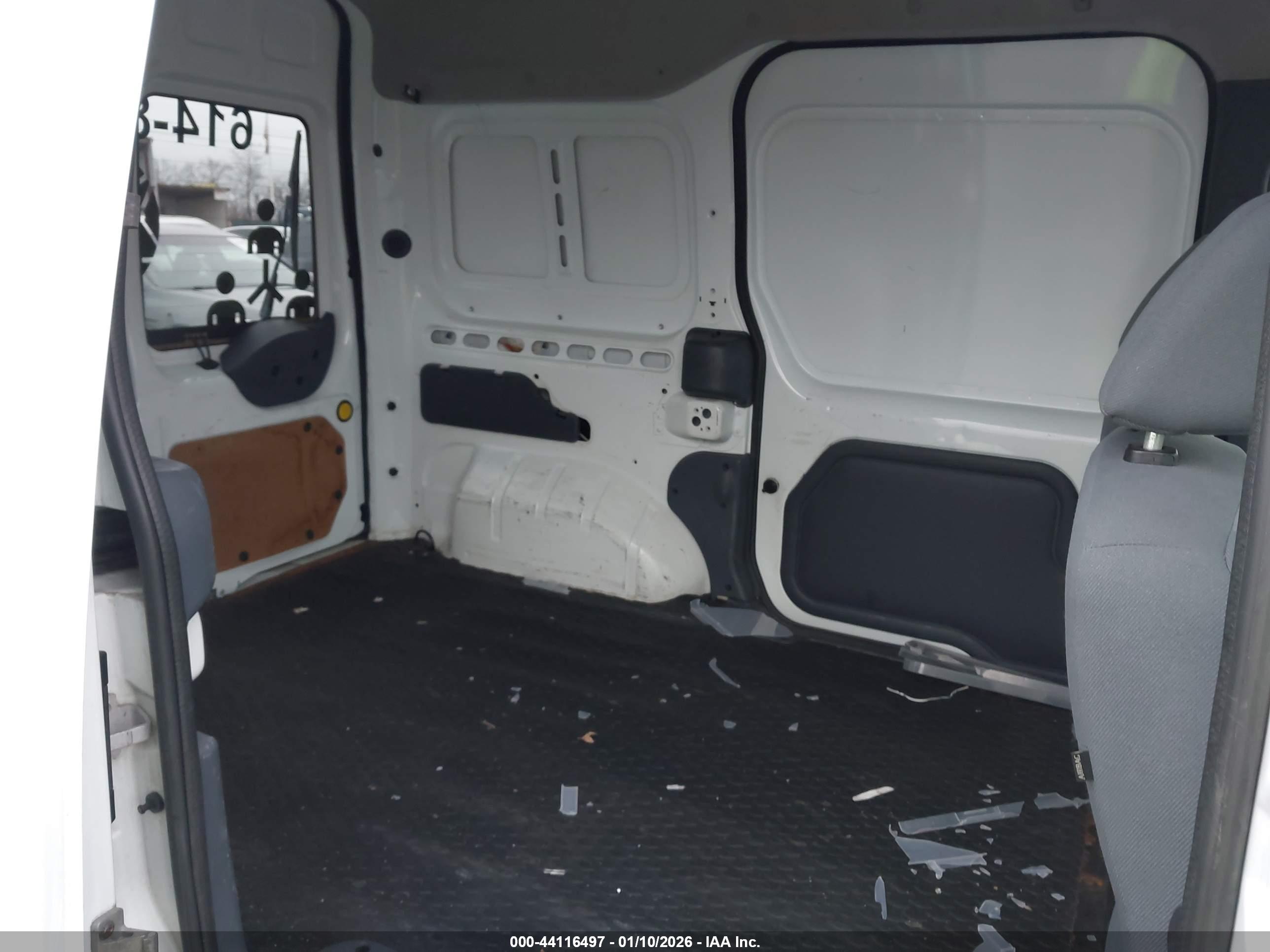 FORD TRANSIT image 8
