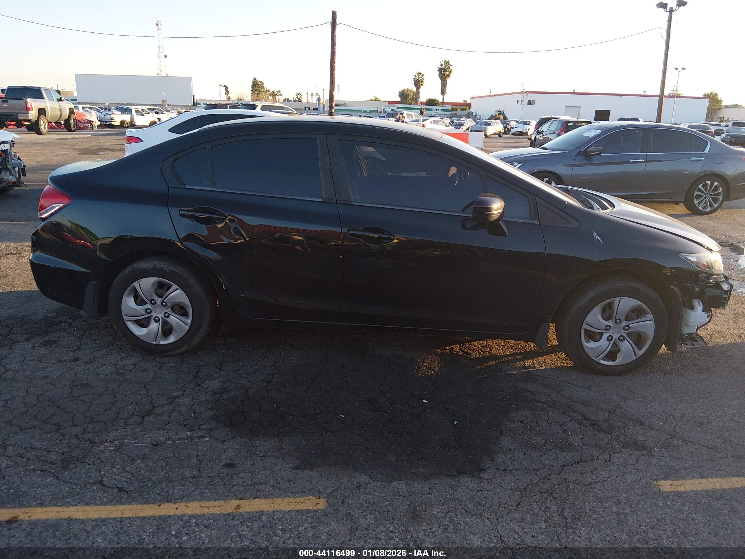 HONDA CIVIC image 4