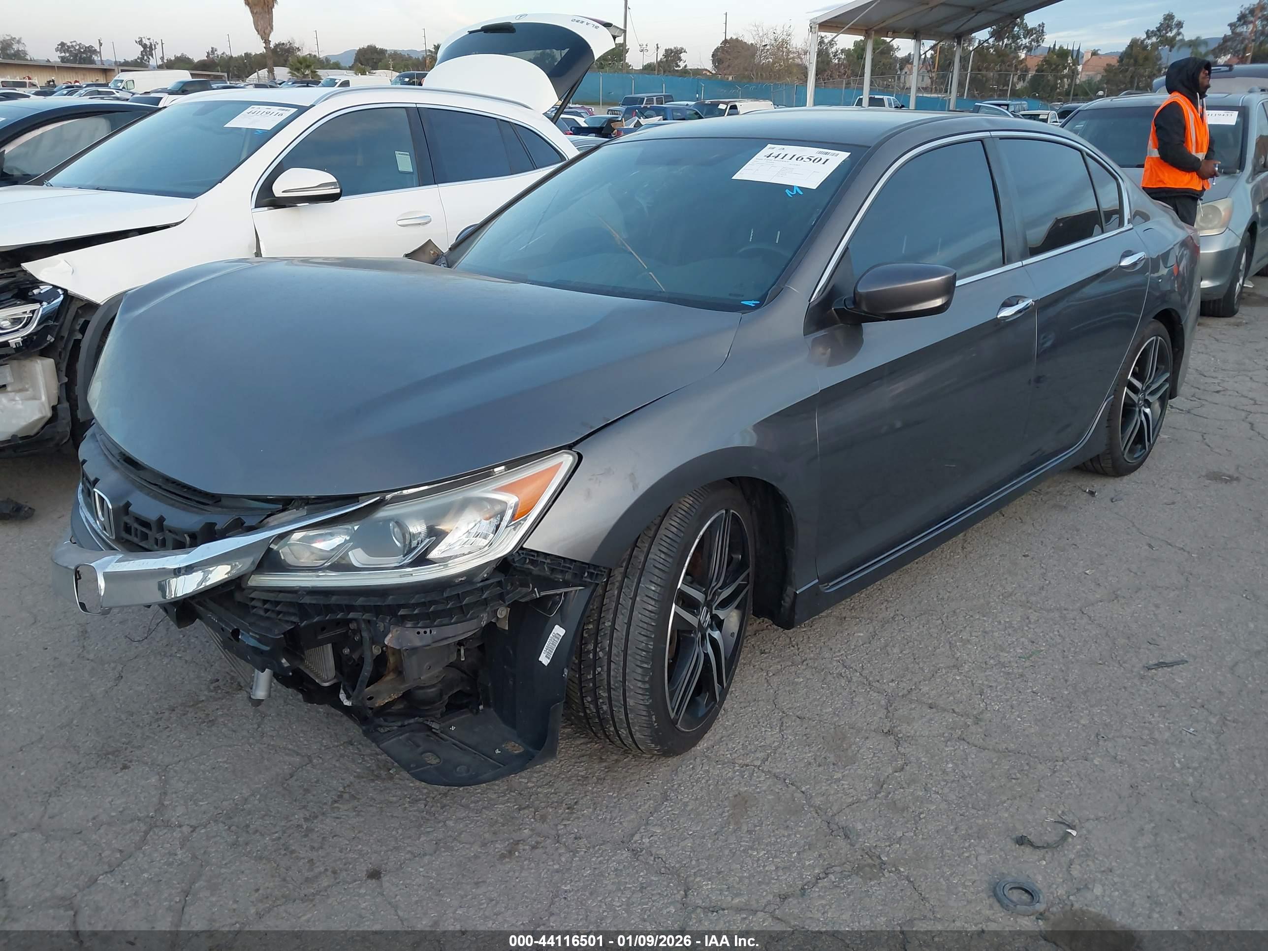 HONDA ACCORD image 2