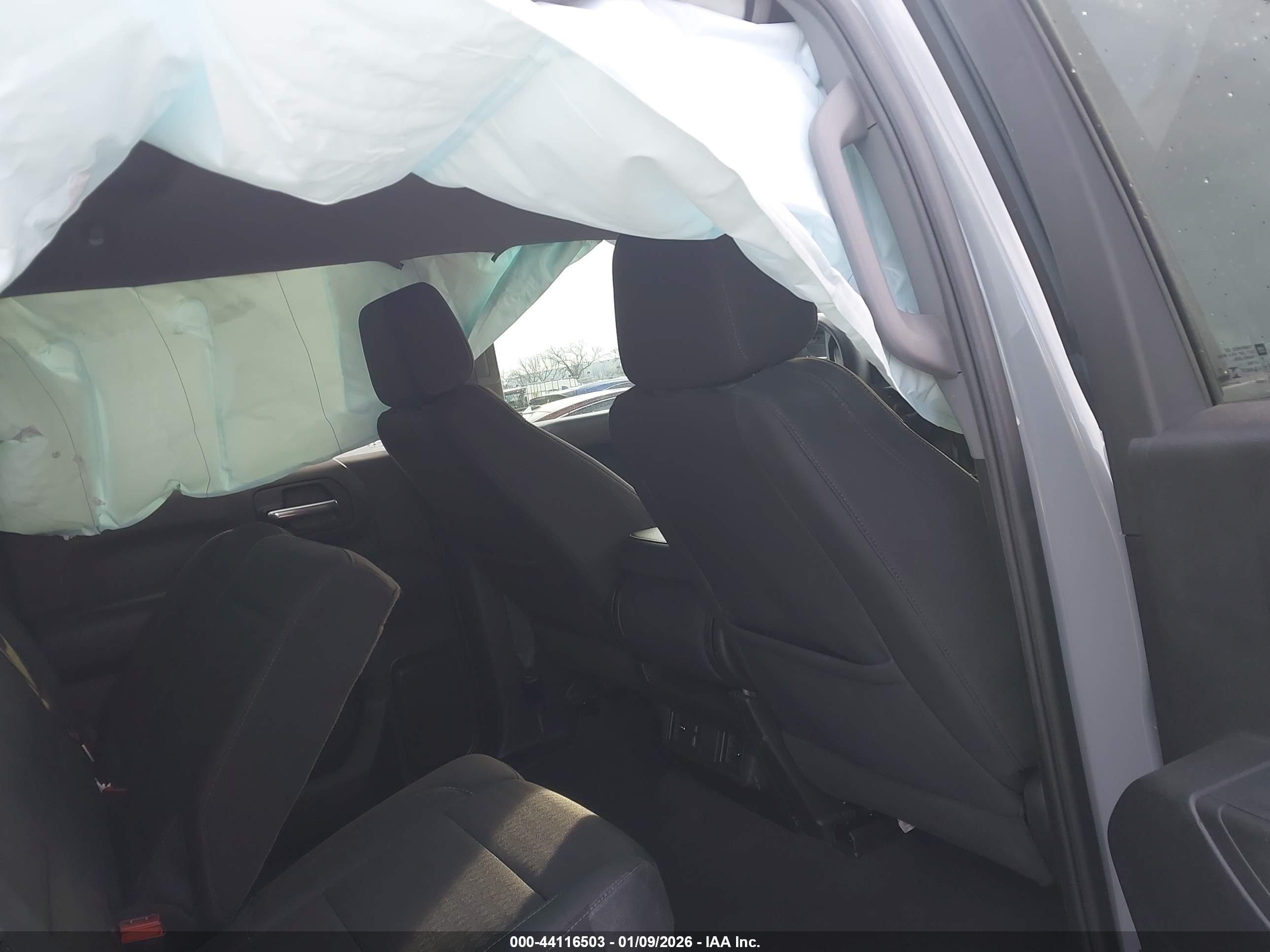 CHEVROLET SILVERADO image 8