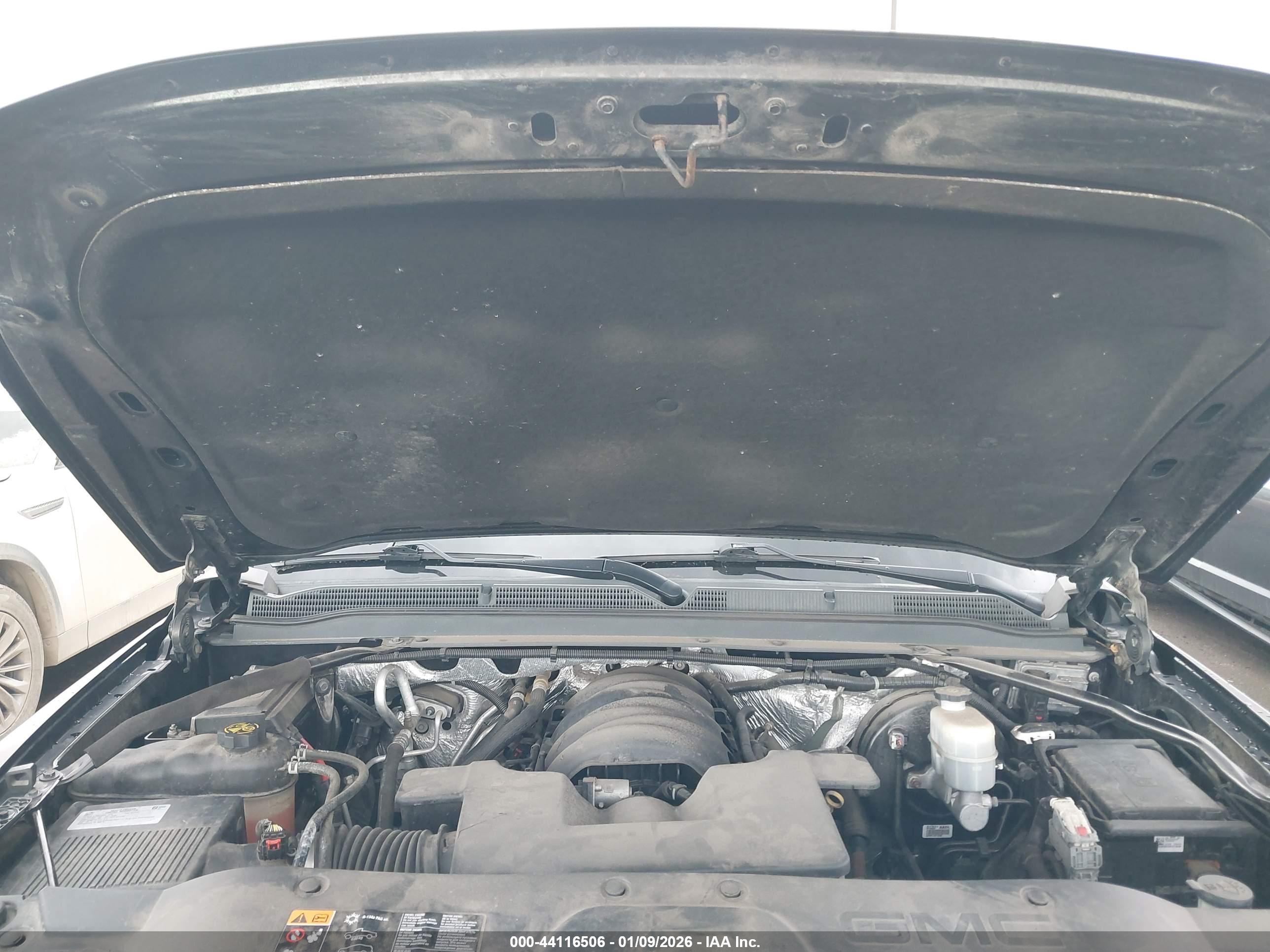 GMC YUKON image 10