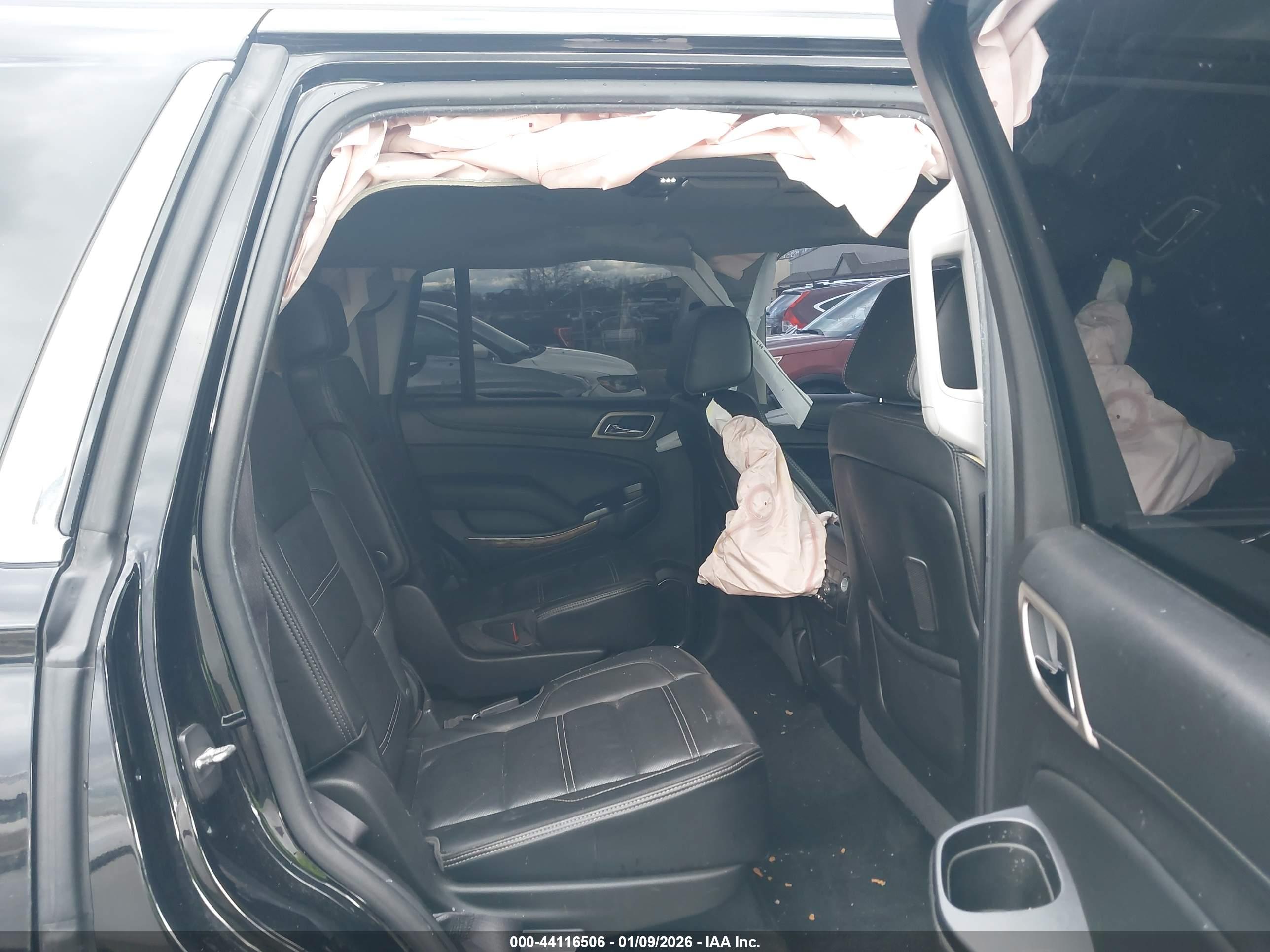 GMC YUKON image 8