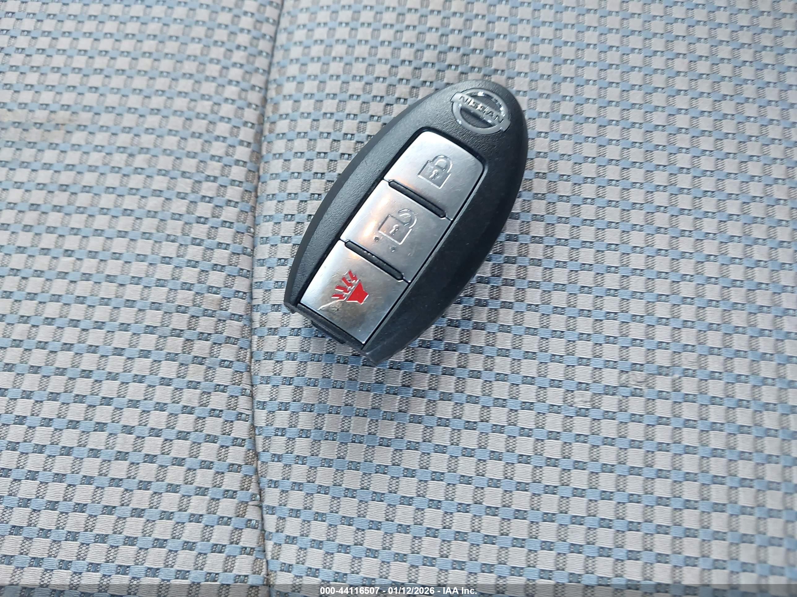 NISSAN ROGUE image 11