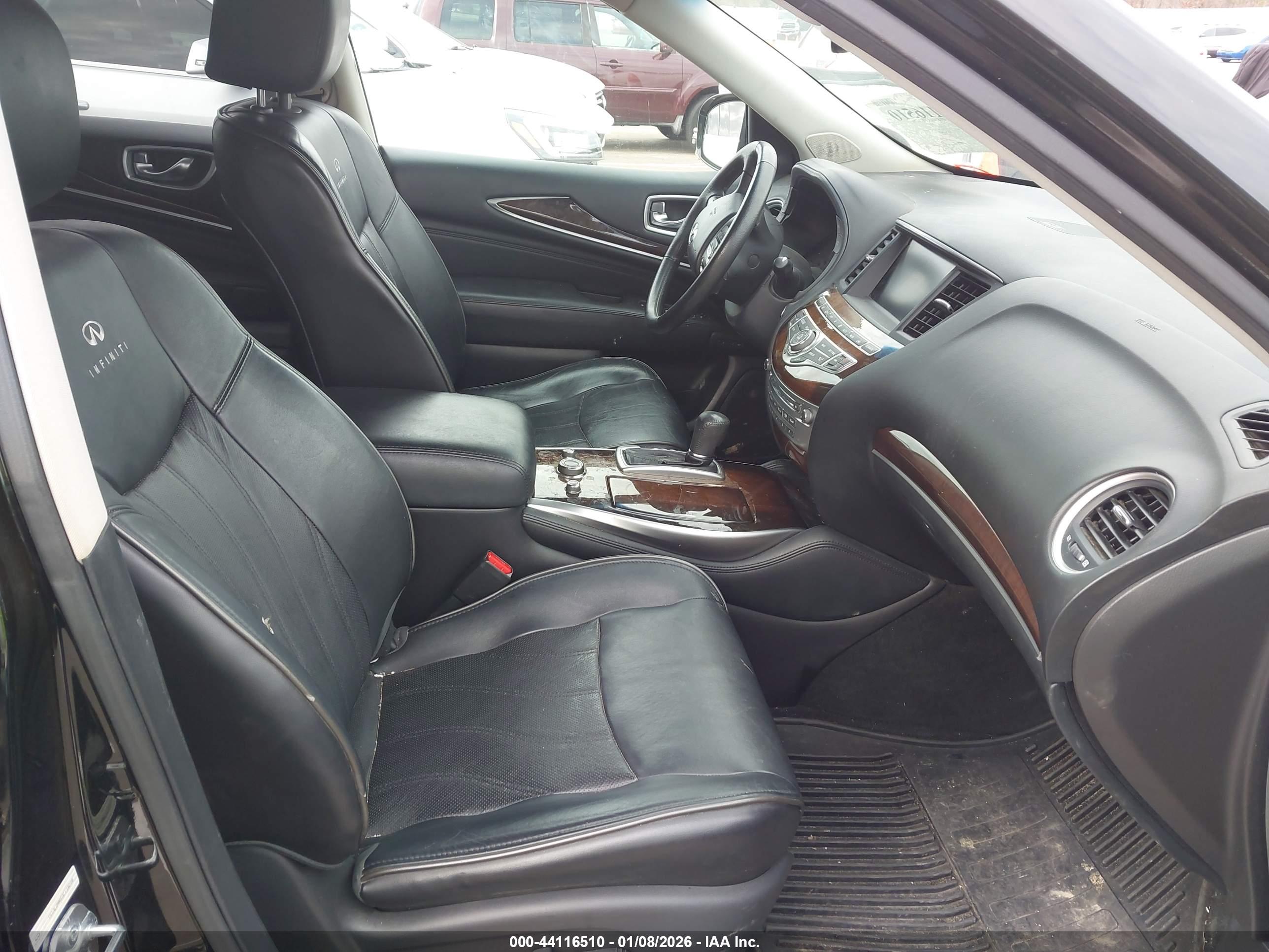 INFINITI JX35 image 5