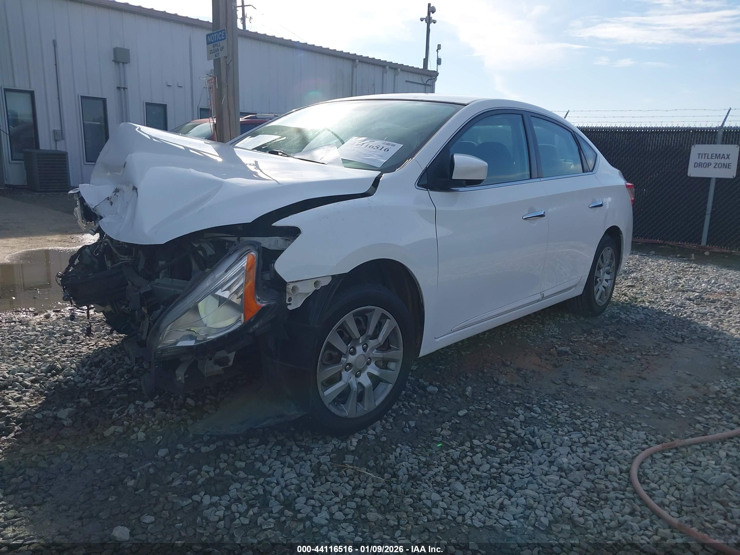 NISSAN SENTRA image 2