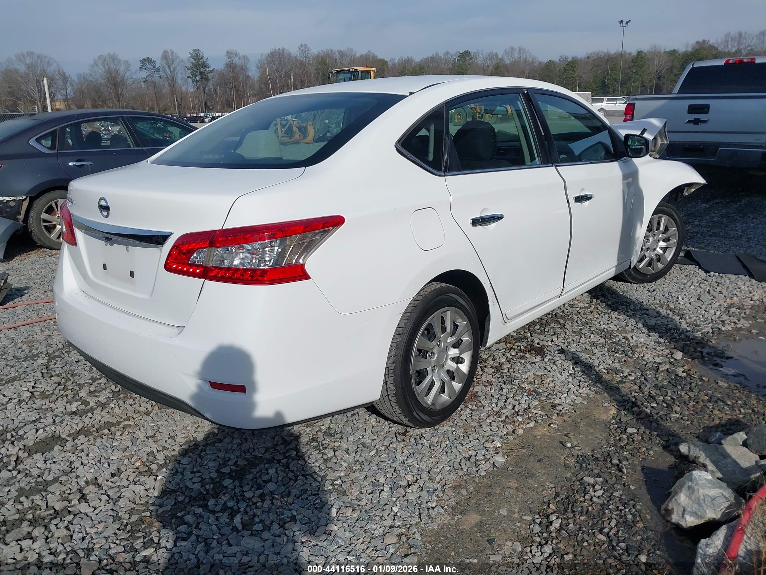 NISSAN SENTRA image 4