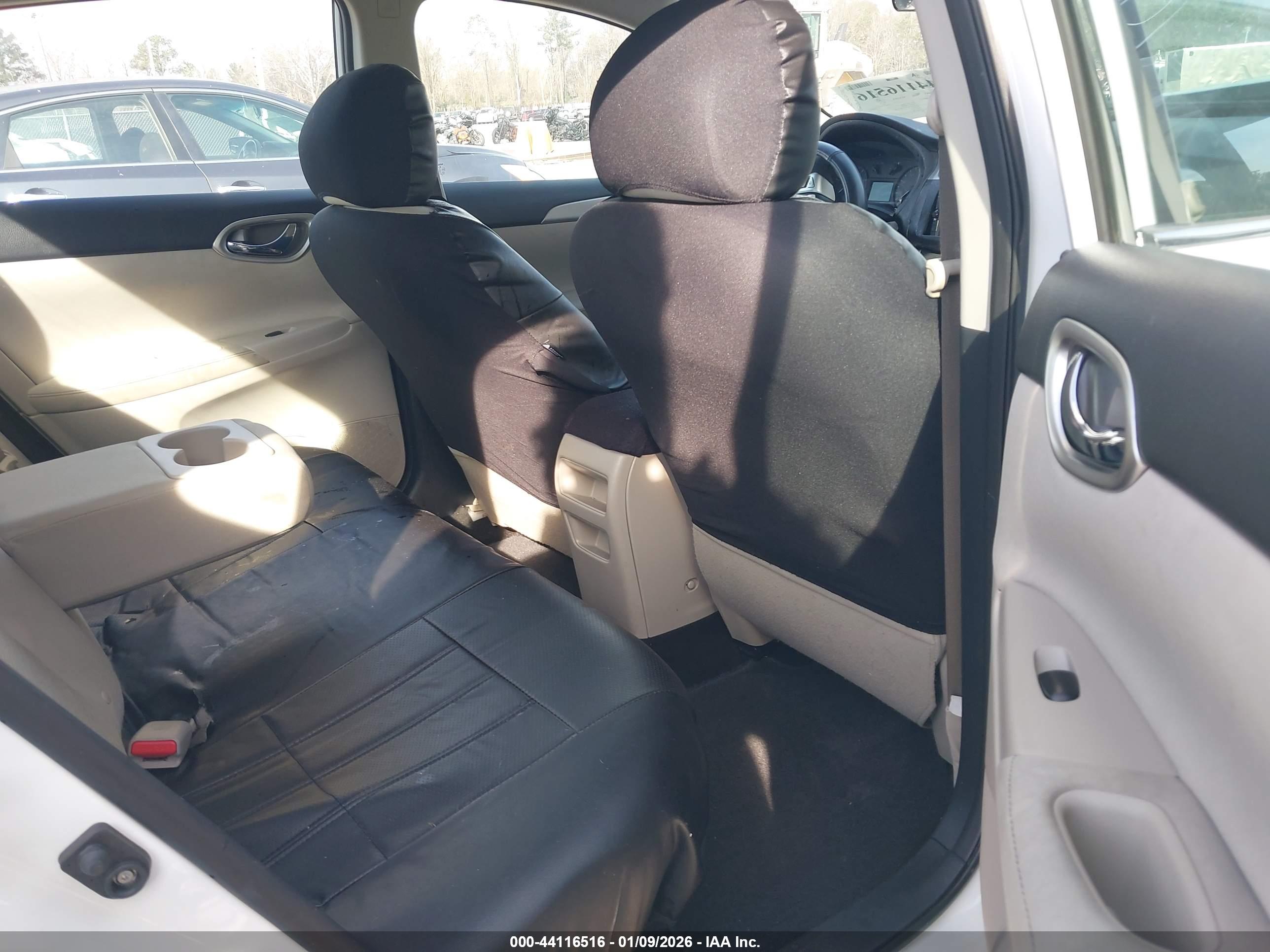 NISSAN SENTRA image 8
