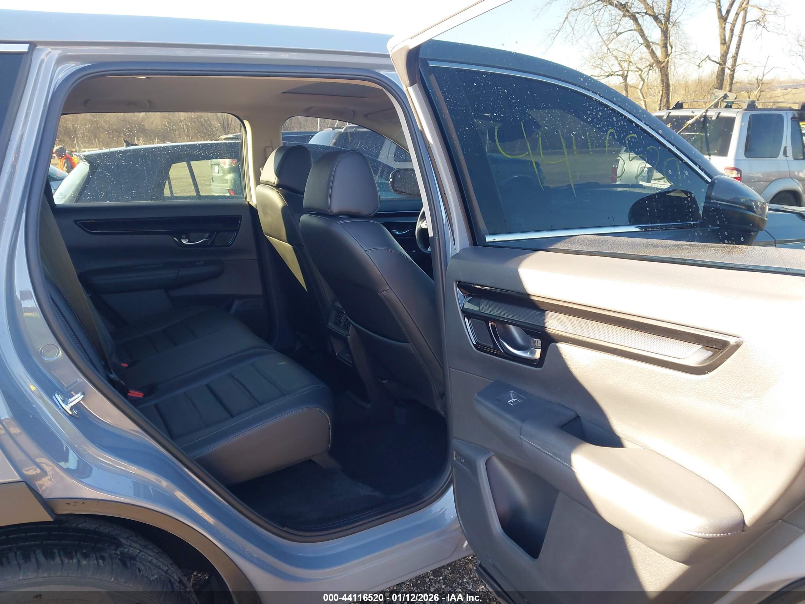 HONDA CR-V image 8