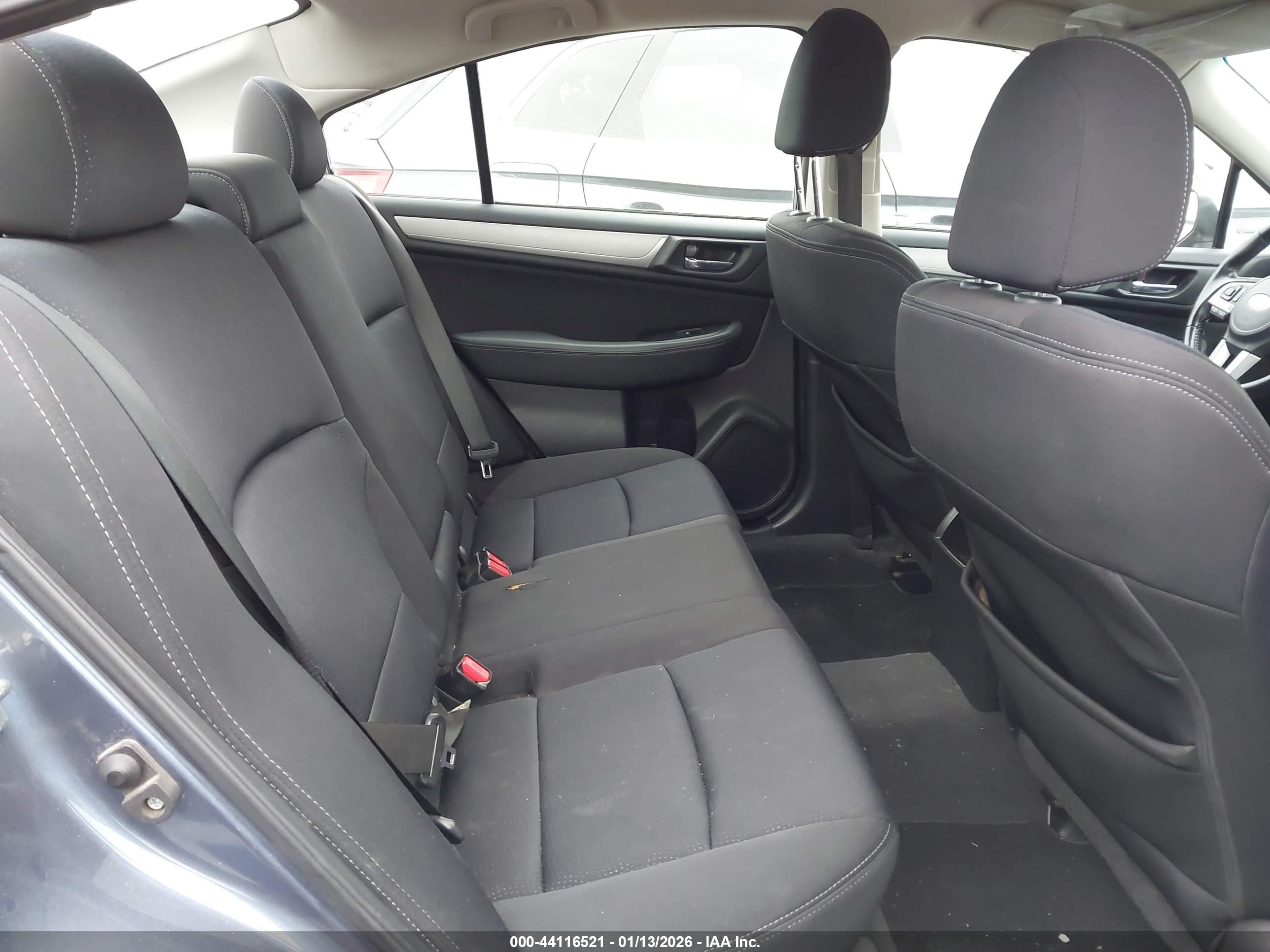 SUBARU LEGACY image 8