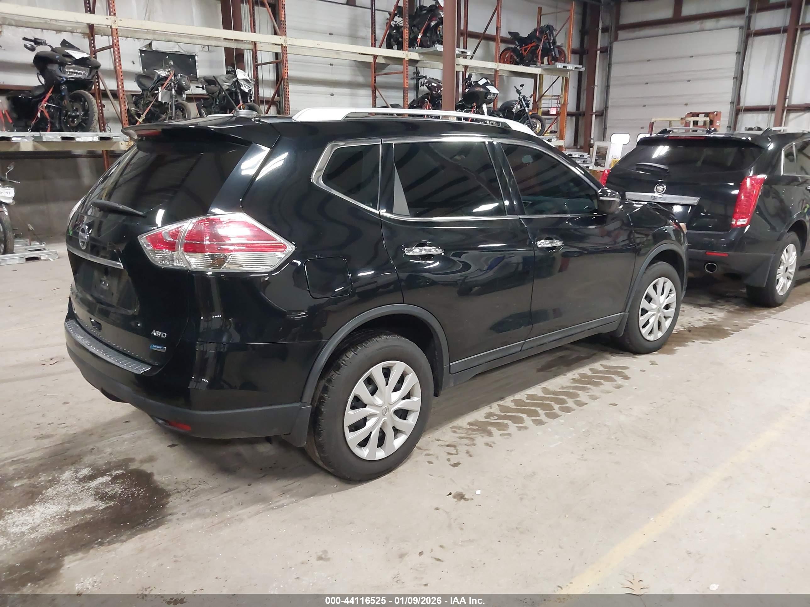 NISSAN ROGUE image 4