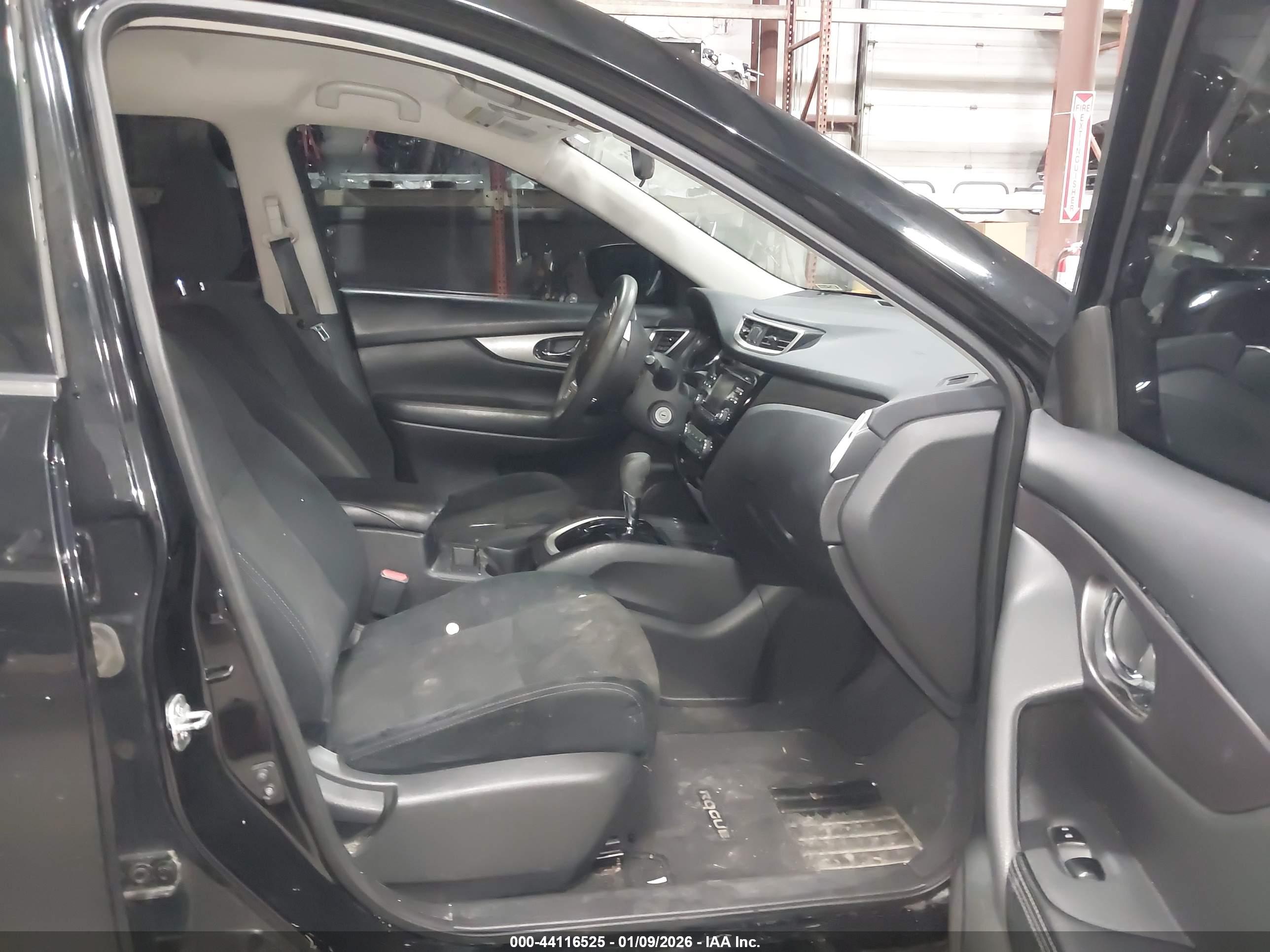 NISSAN ROGUE image 5