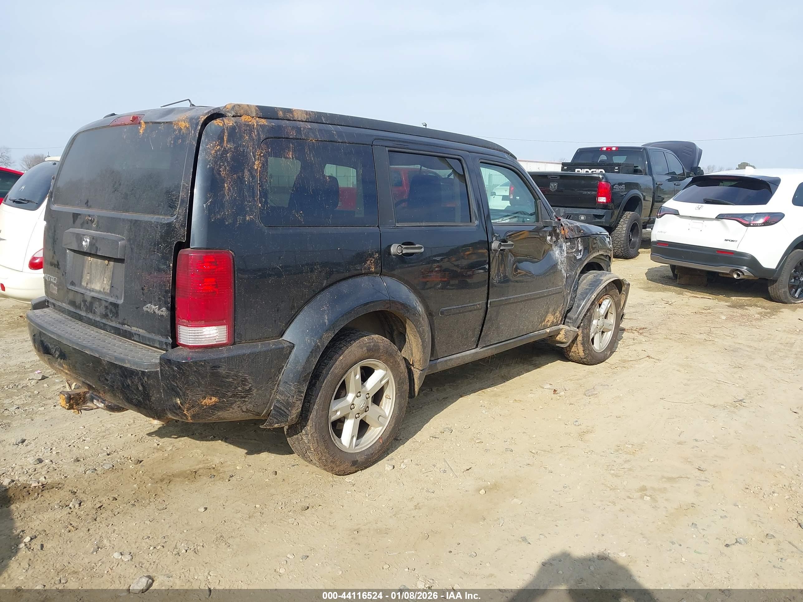 DODGE NITRO image 4