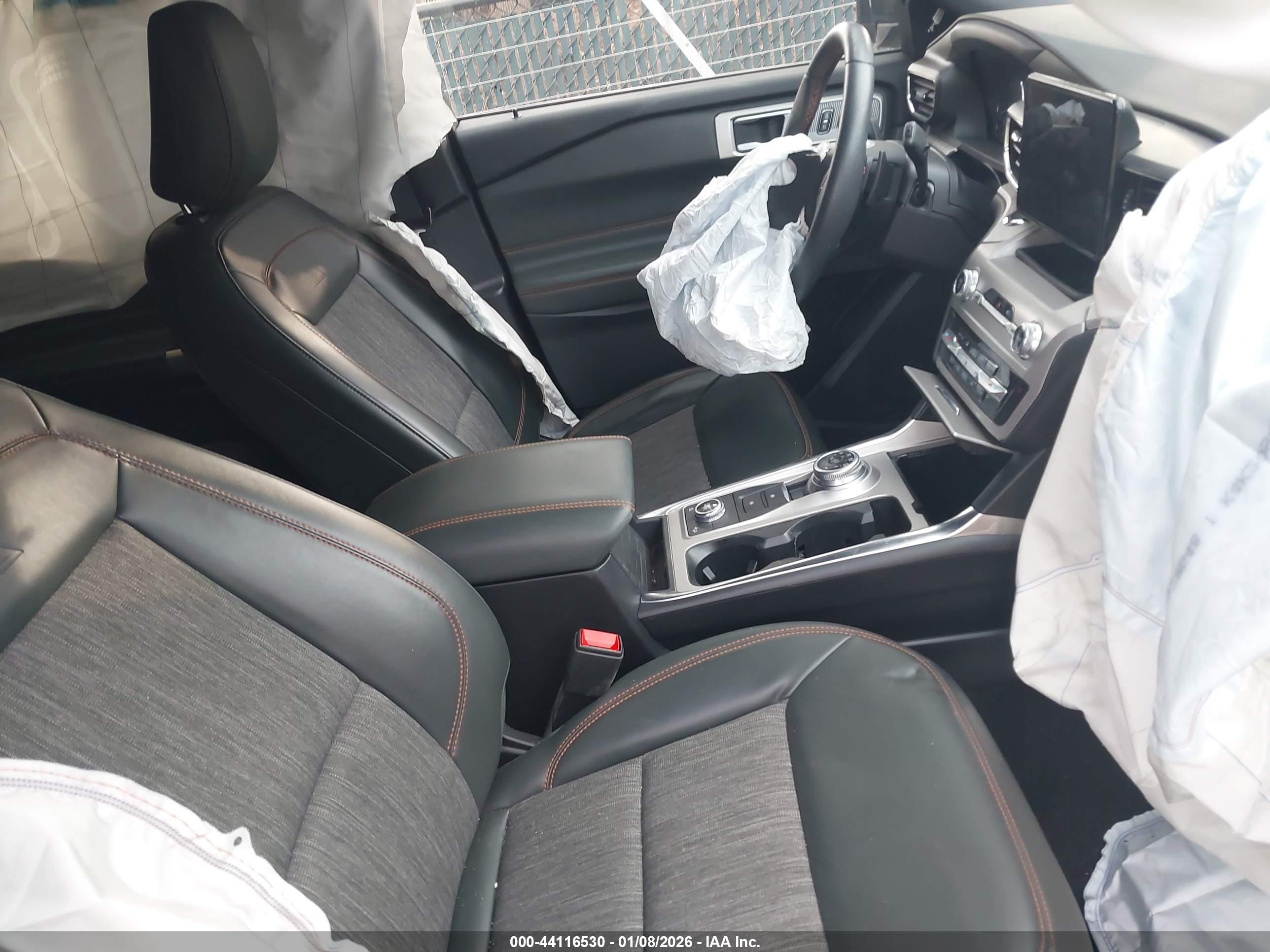 FORD EXPLORER image 5