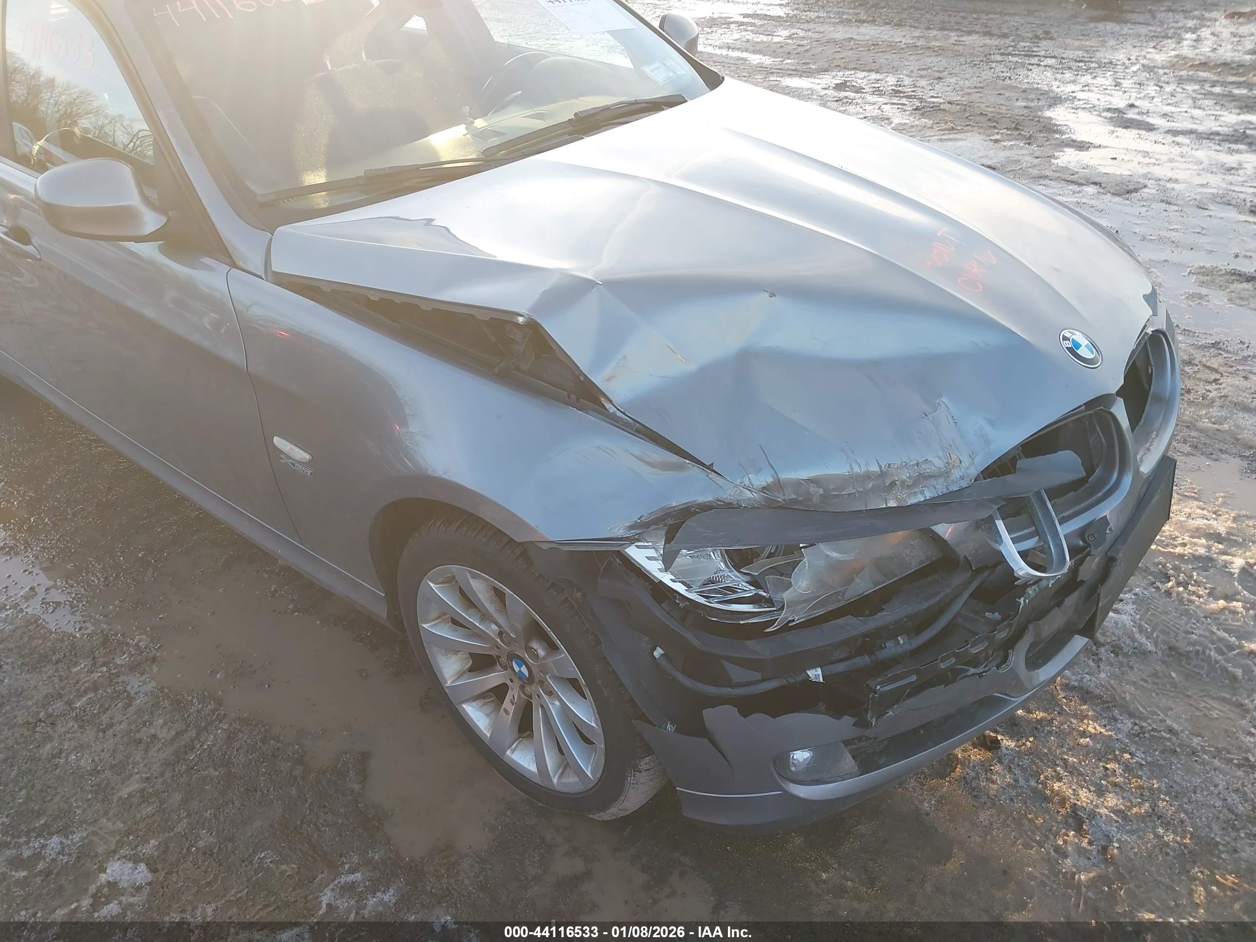 BMW 328I image 6