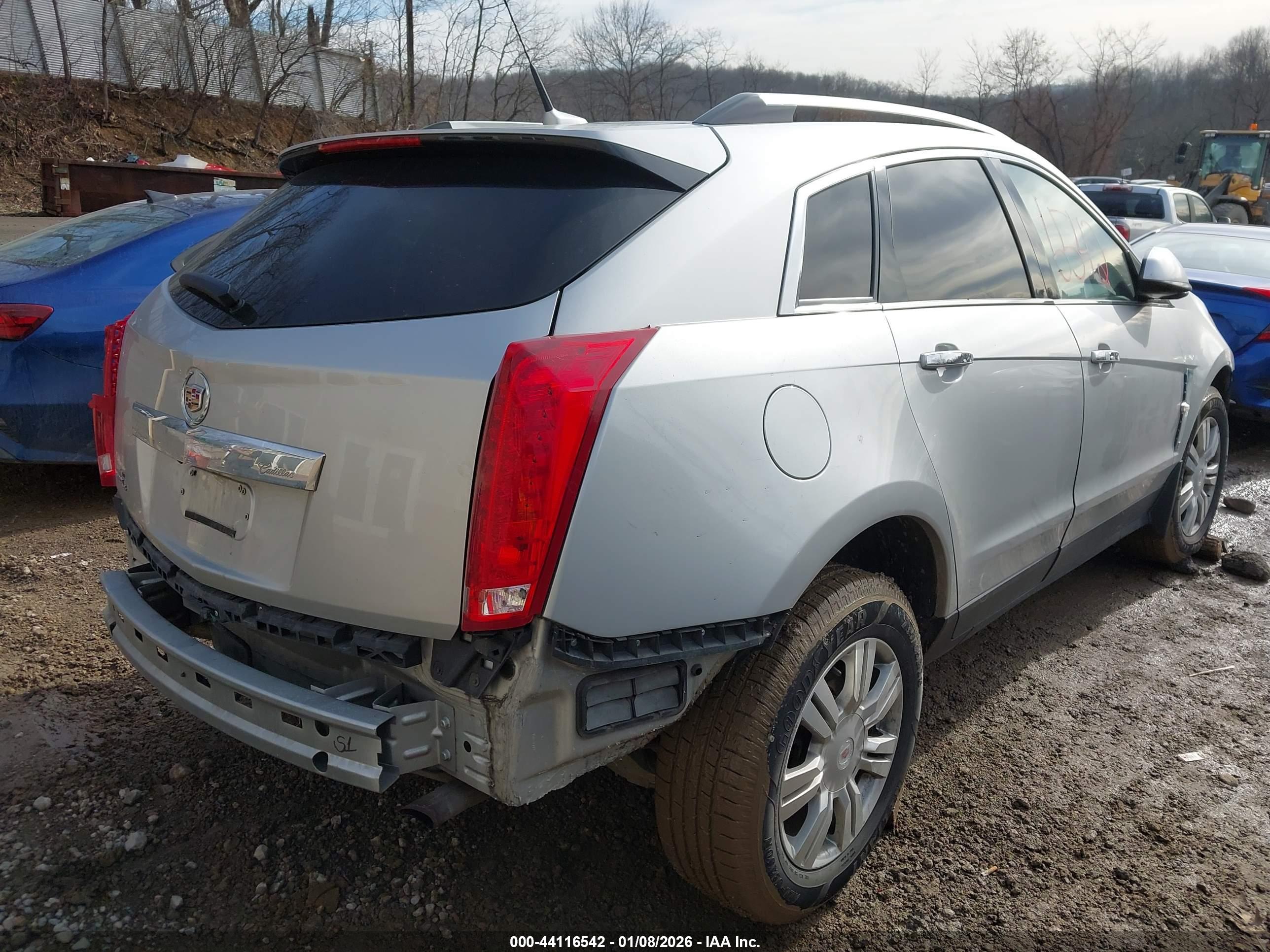CADILLAC SRX image 4
