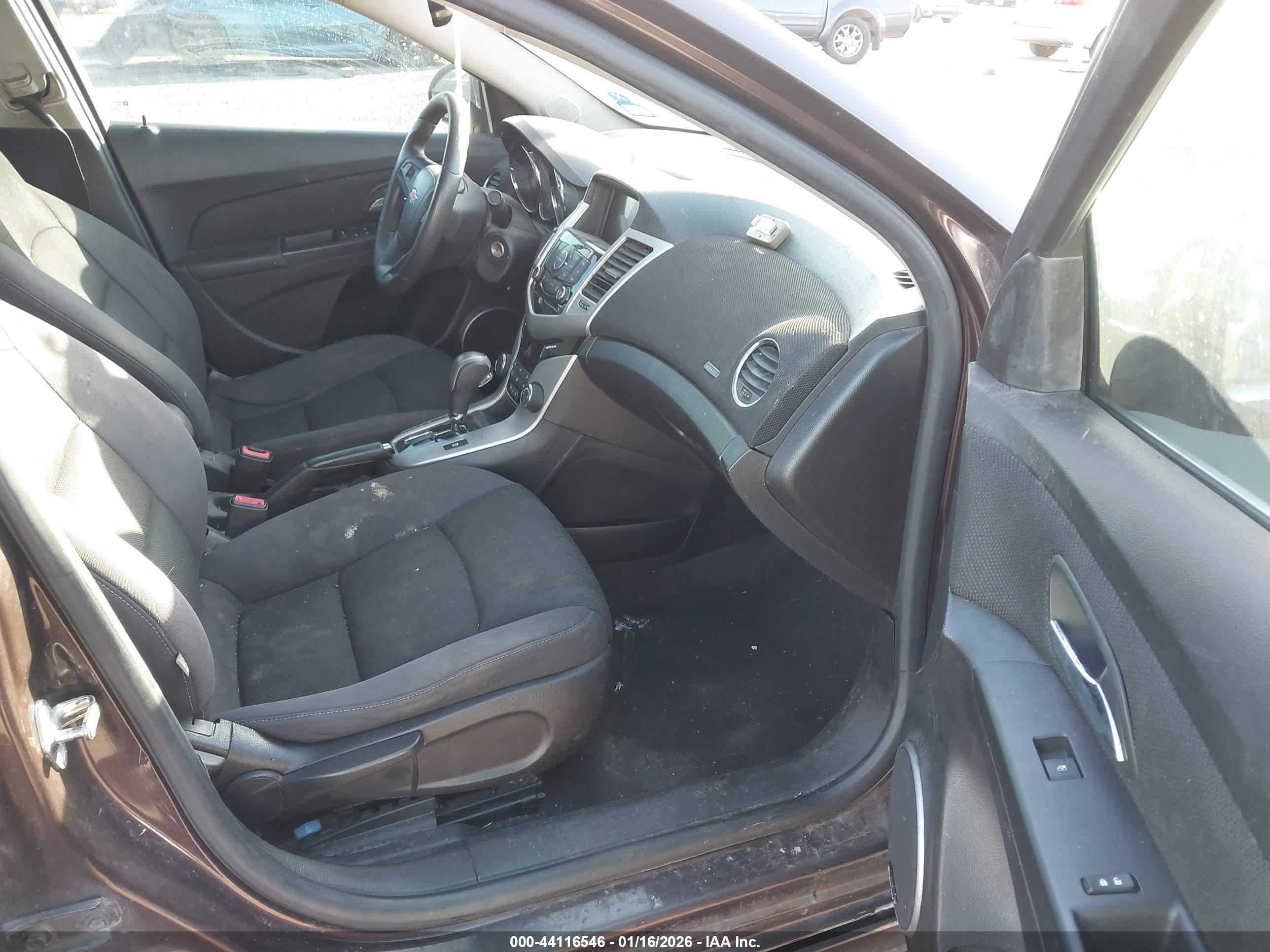 CHEVROLET CRUZE image 5