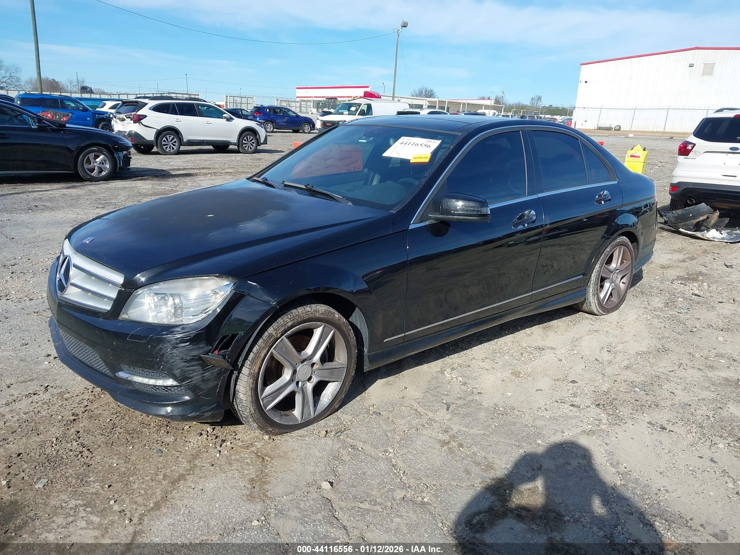 MERCEDES-BENZ C image 2