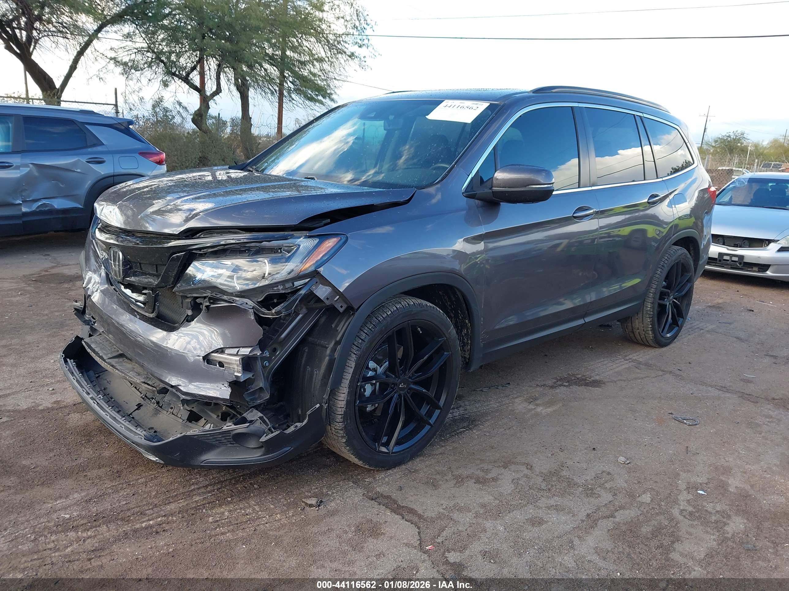 HONDA PILOT image 2