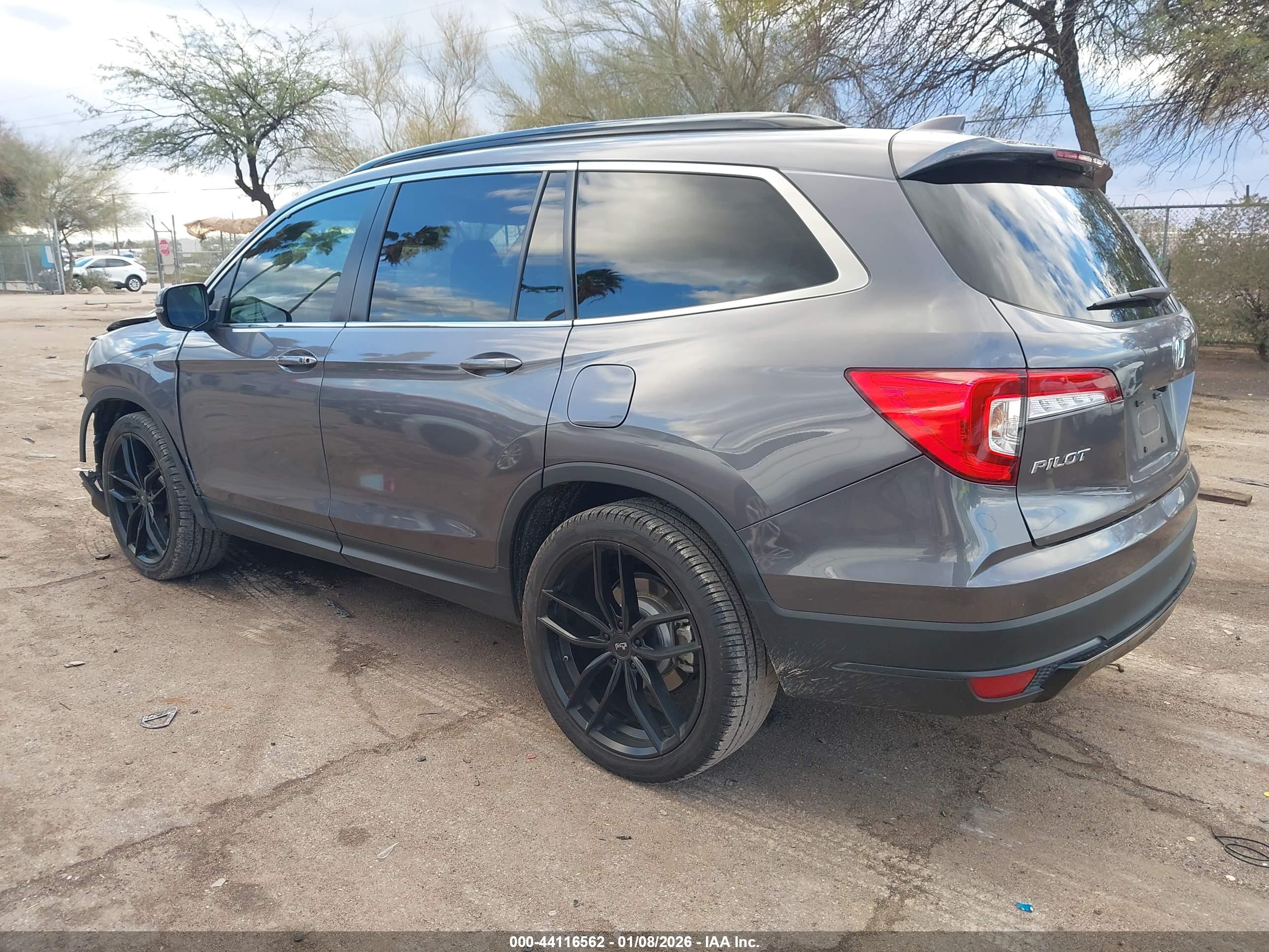 HONDA PILOT image 3