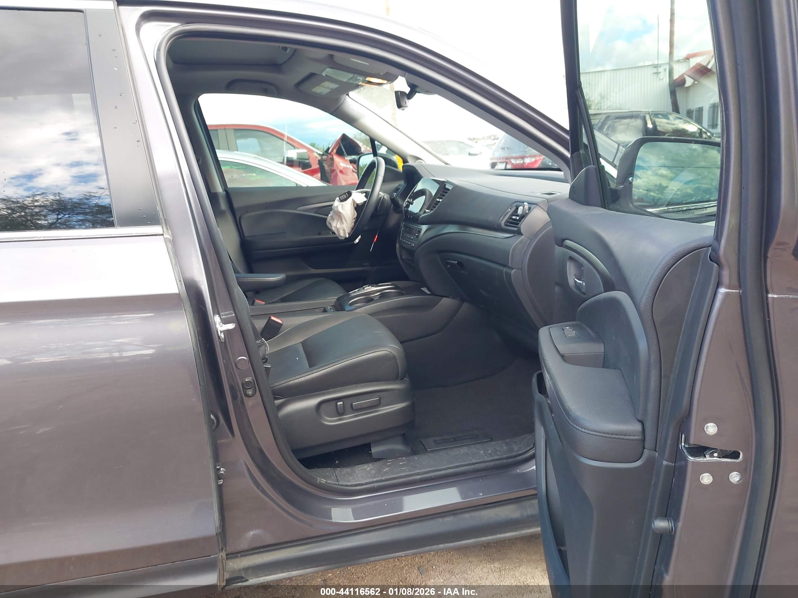 HONDA PILOT image 5