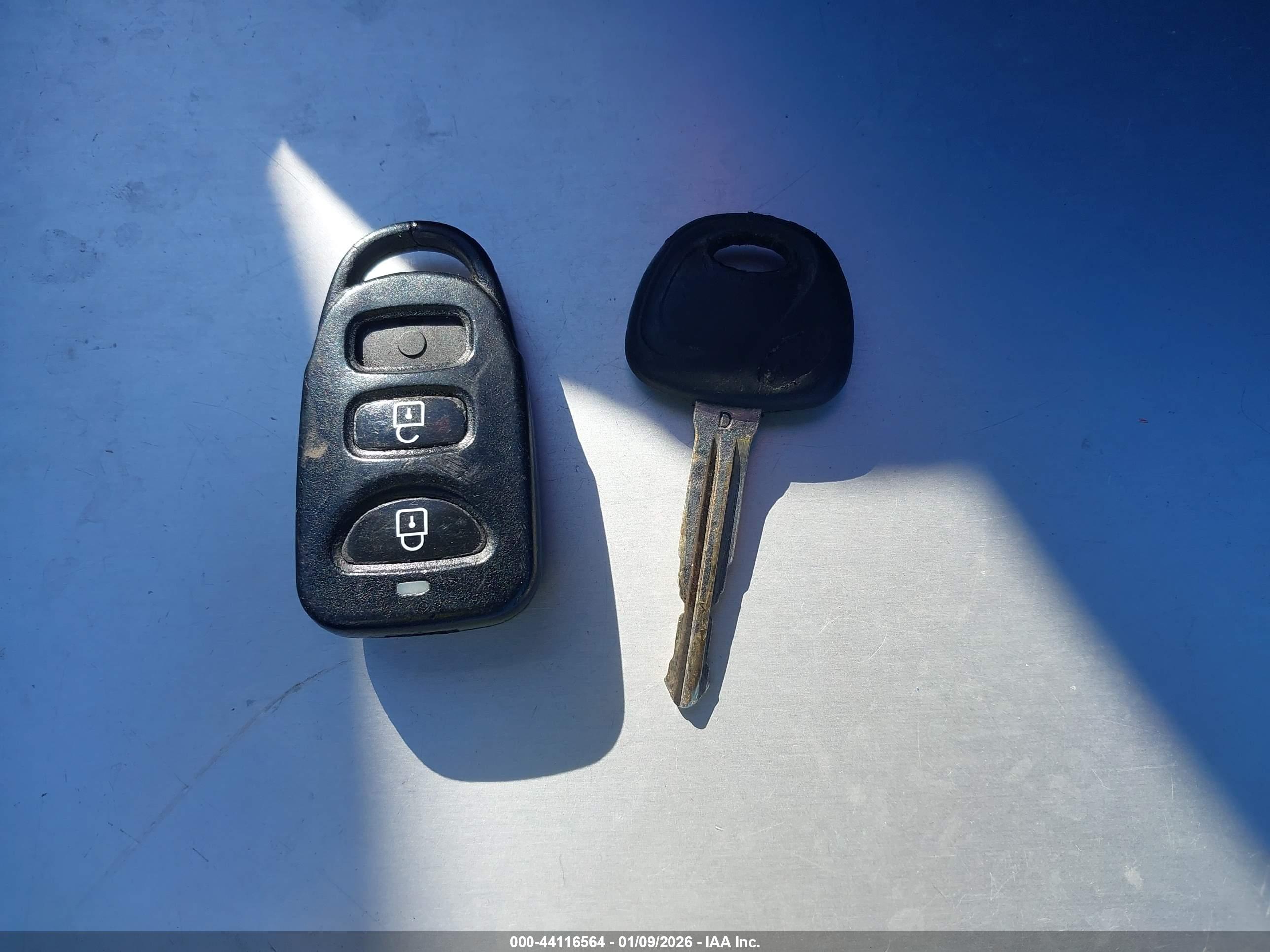 HYUNDAI ELANTRA image 11