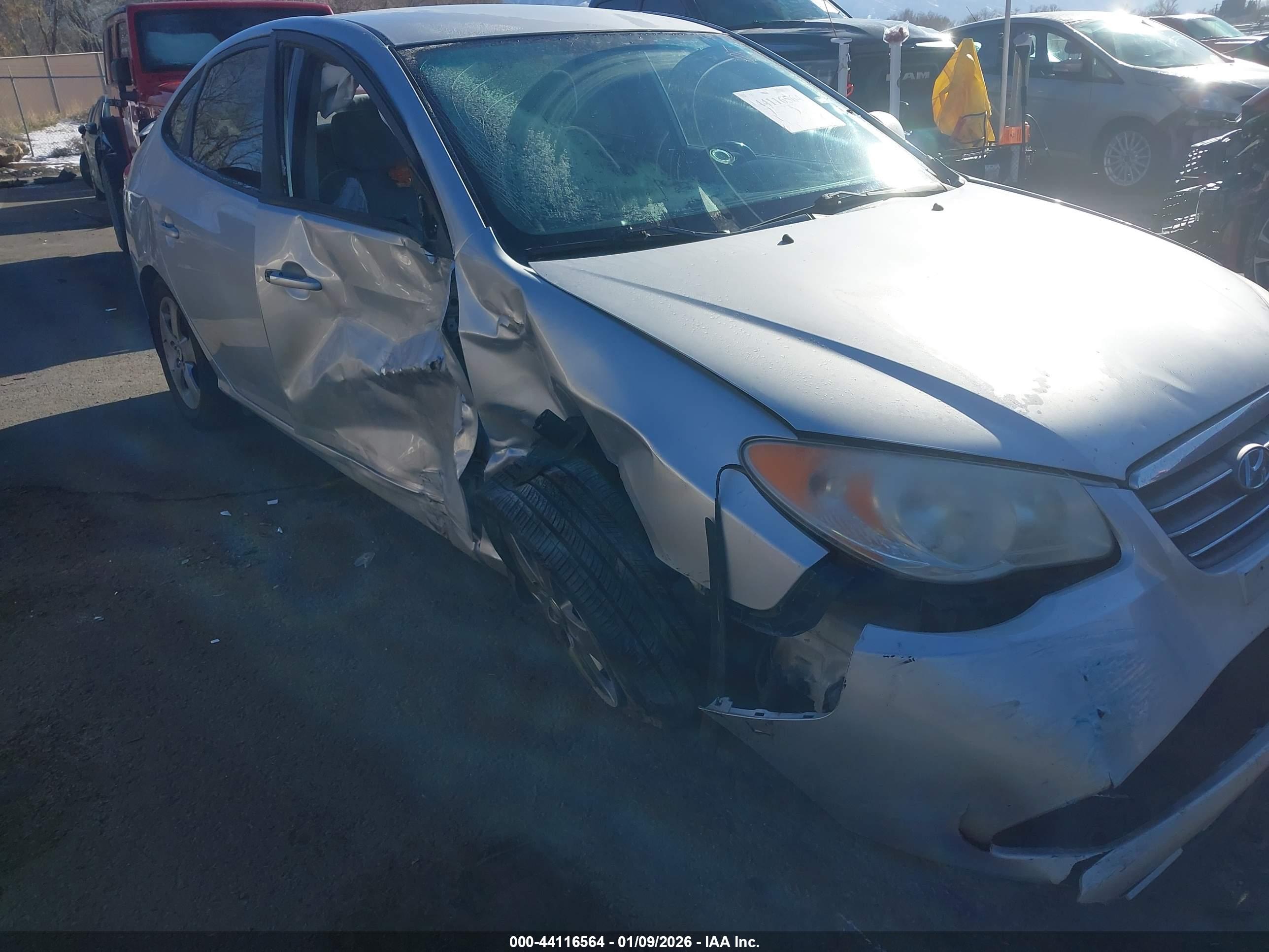 HYUNDAI ELANTRA image 6