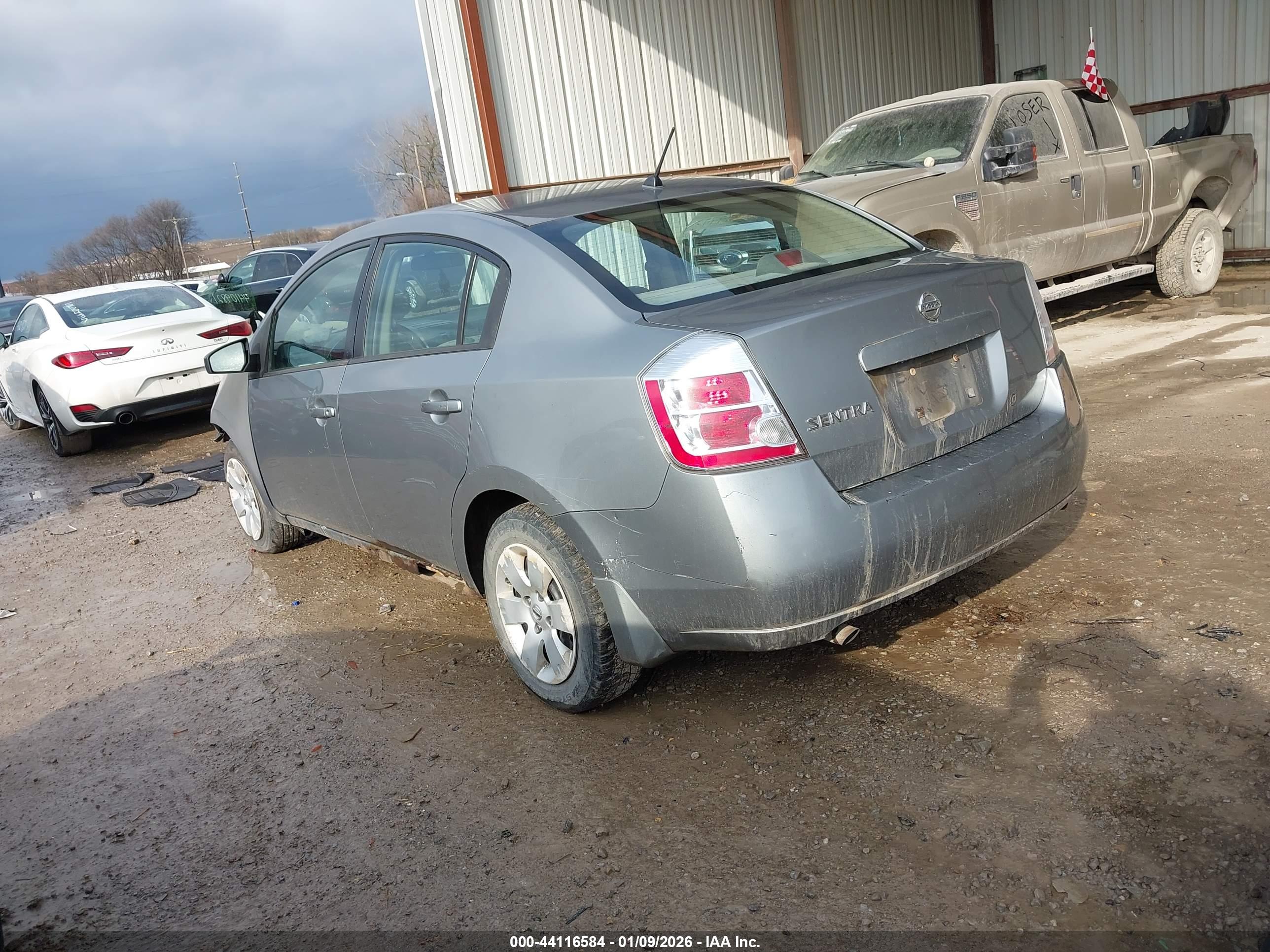 NISSAN SENTRA image 3