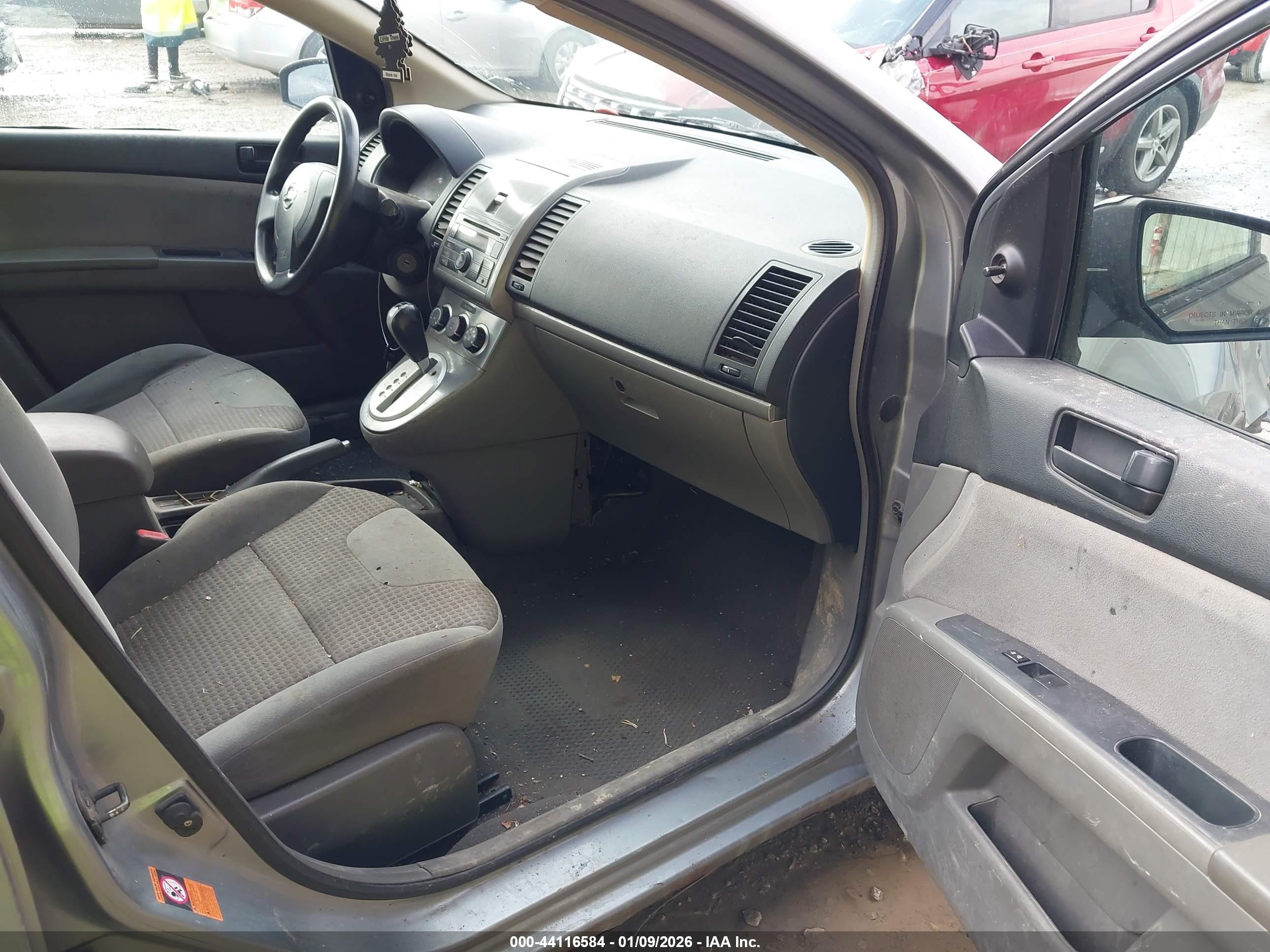 NISSAN SENTRA image 5