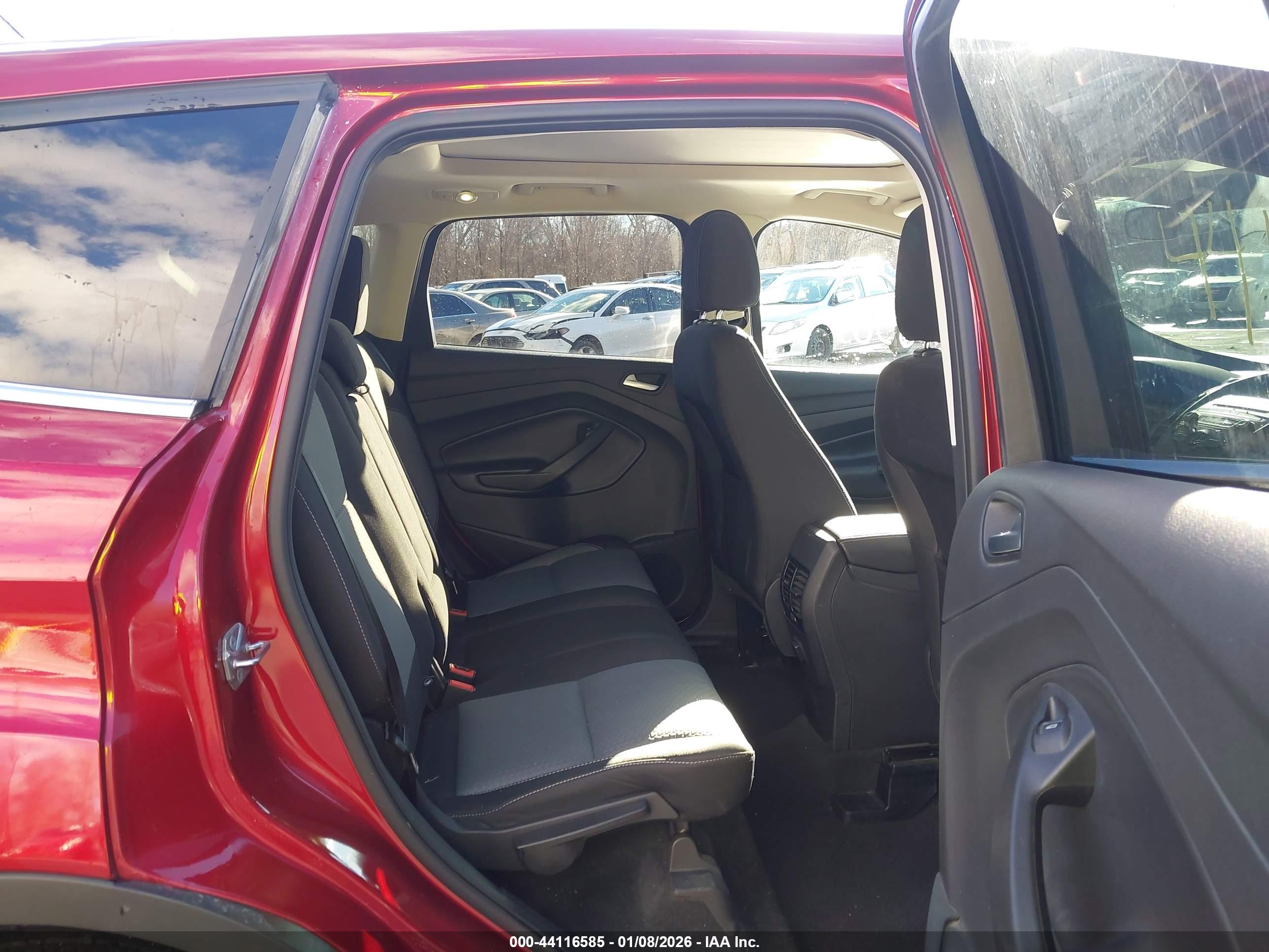 FORD ESCAPE image 8