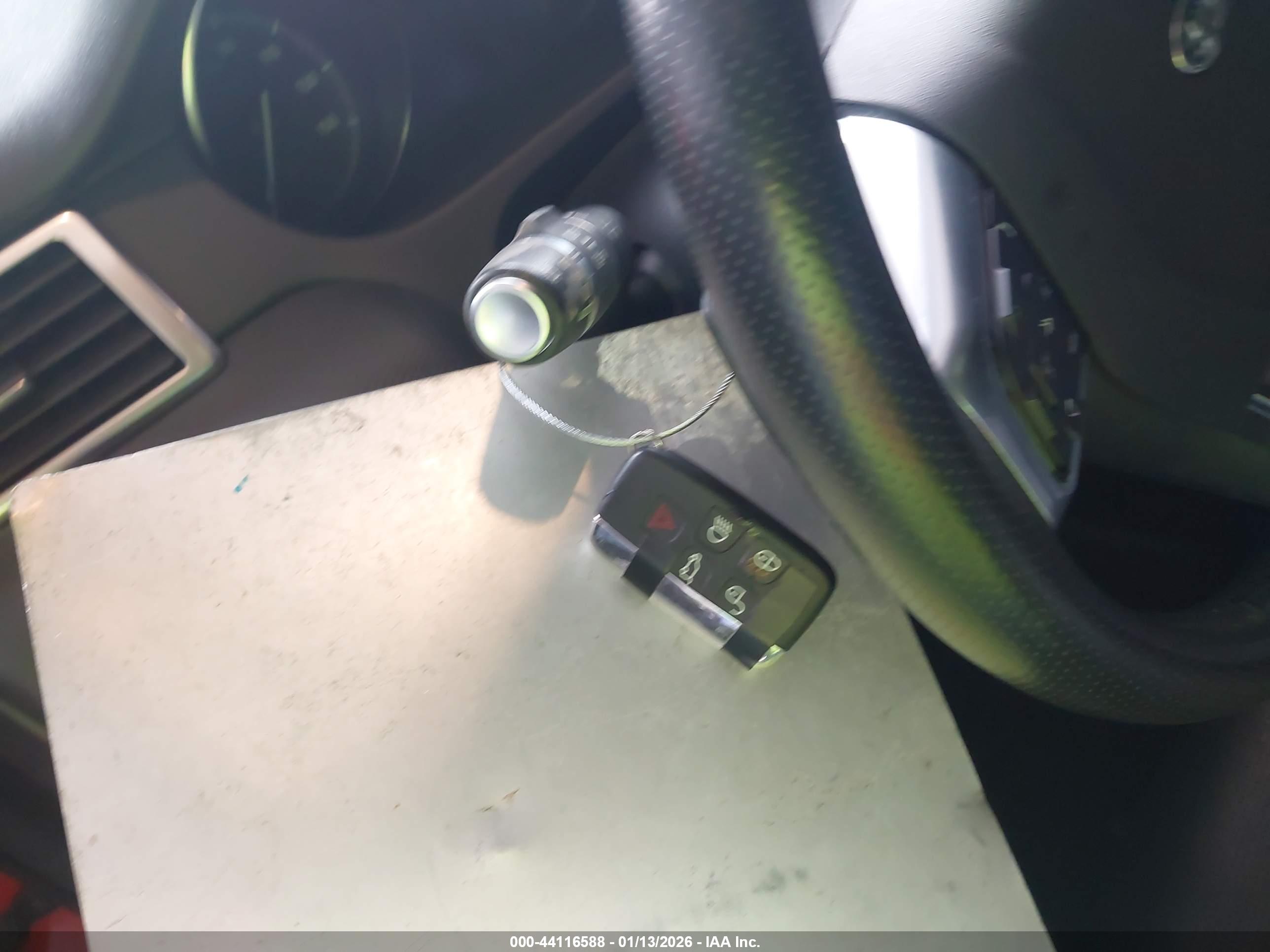 LAND ROVER image 11