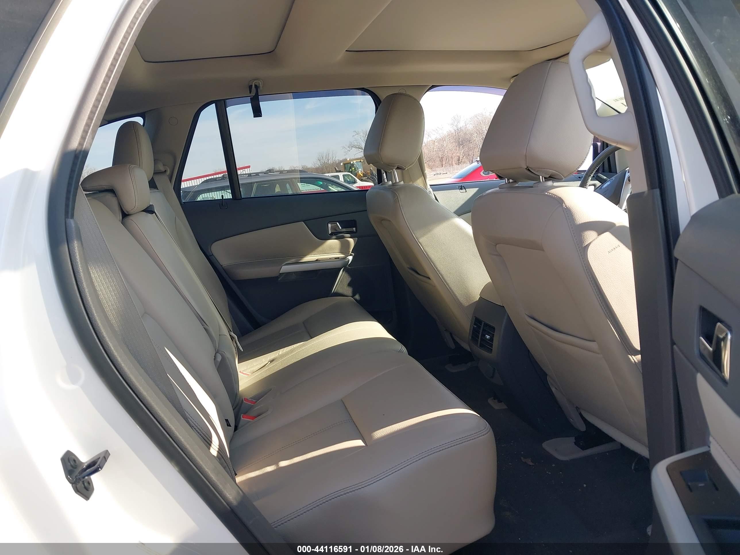 FORD EDGE image 8