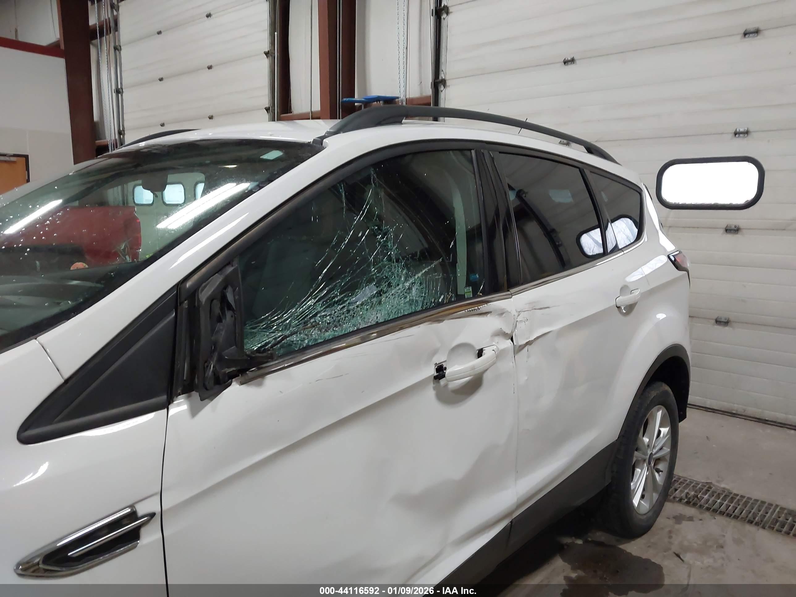 FORD ESCAPE image 6
